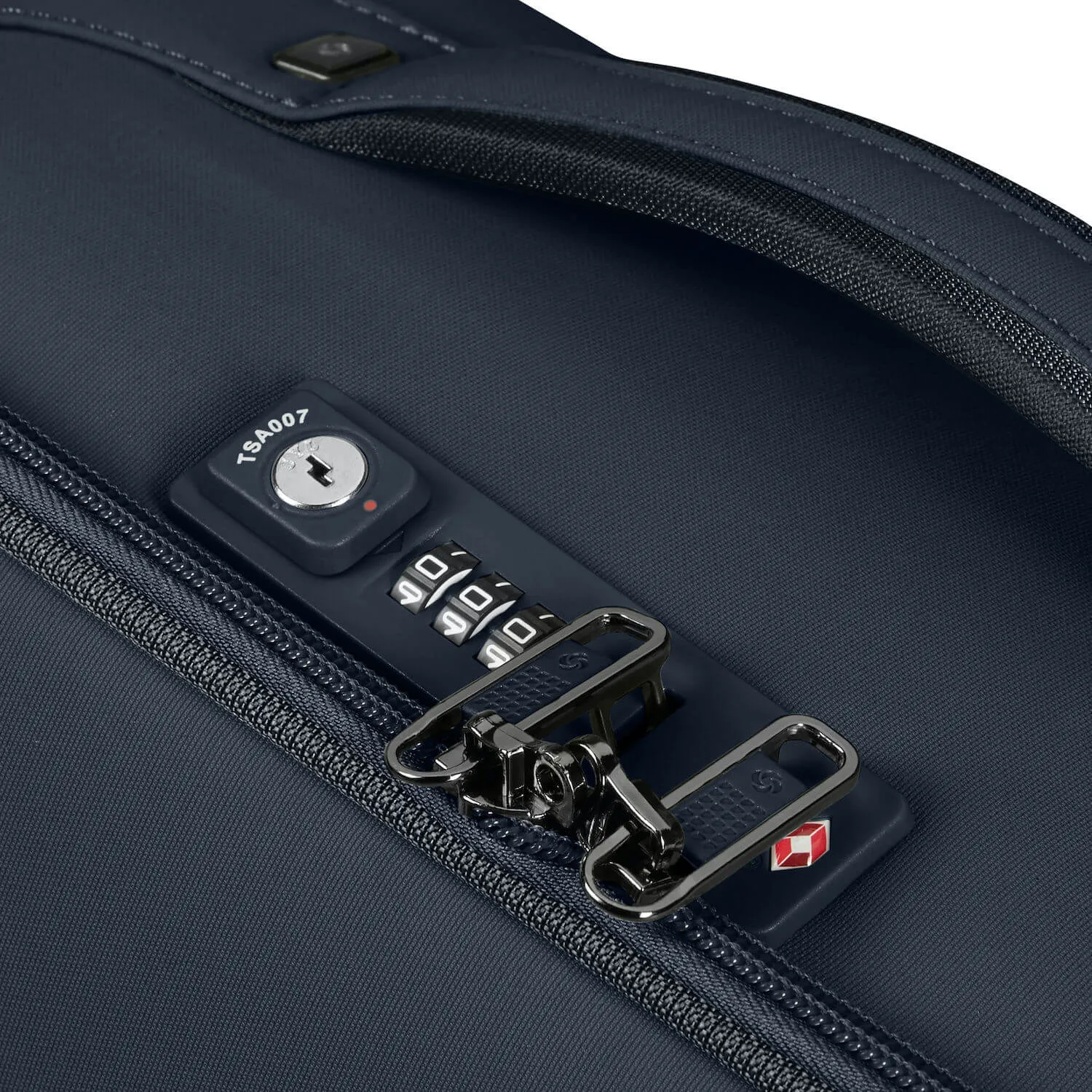 Airea Spinner Carry-On Expandable