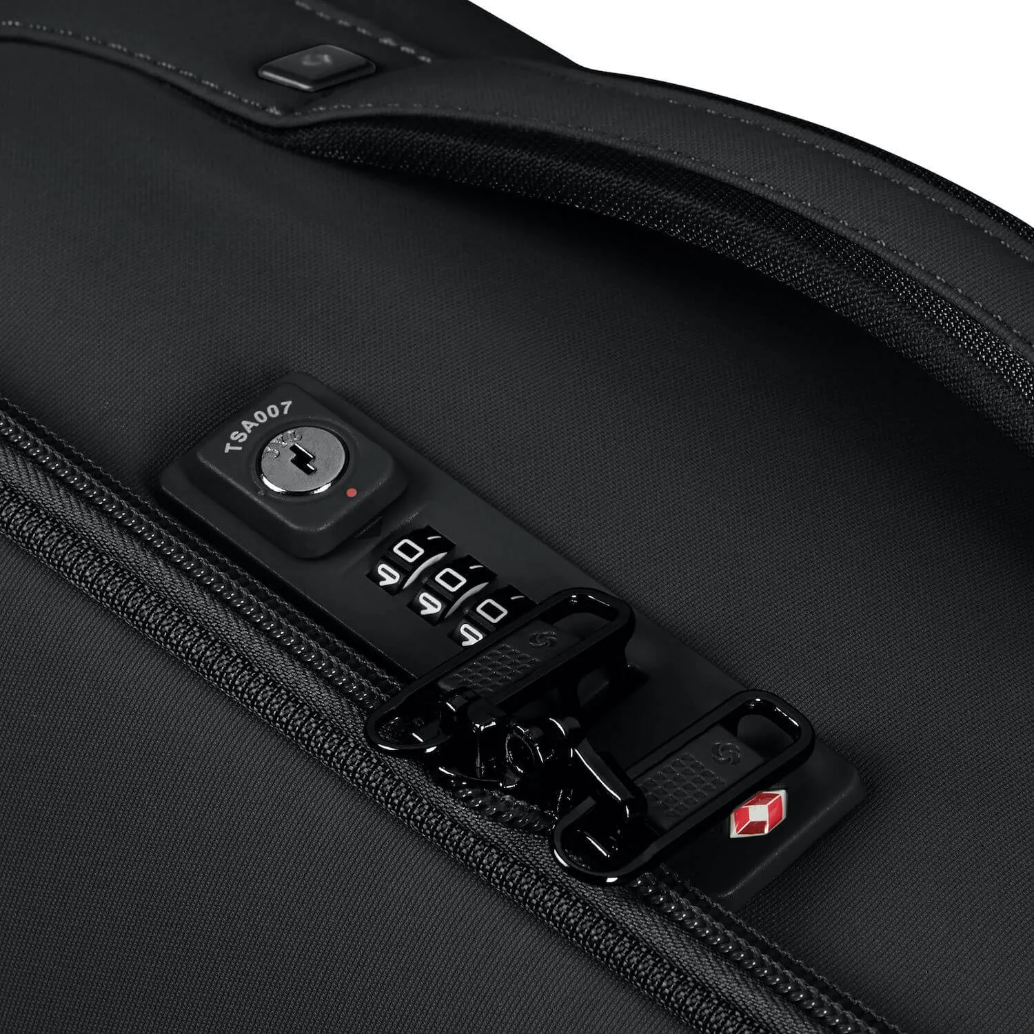 Airea Spinner Carry-On Expandable