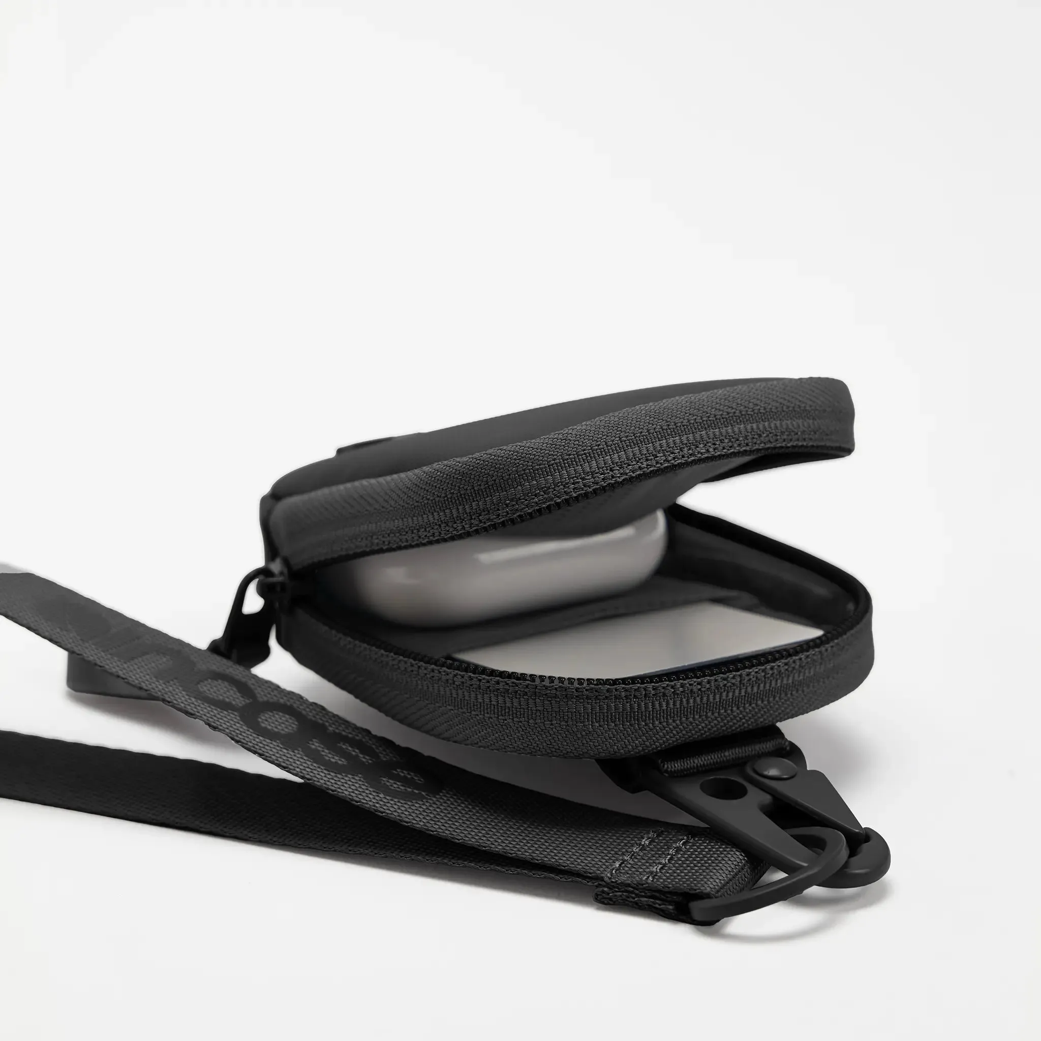 A.R.C. Compact Pouch With ReSpun 100% Recycled Polyester