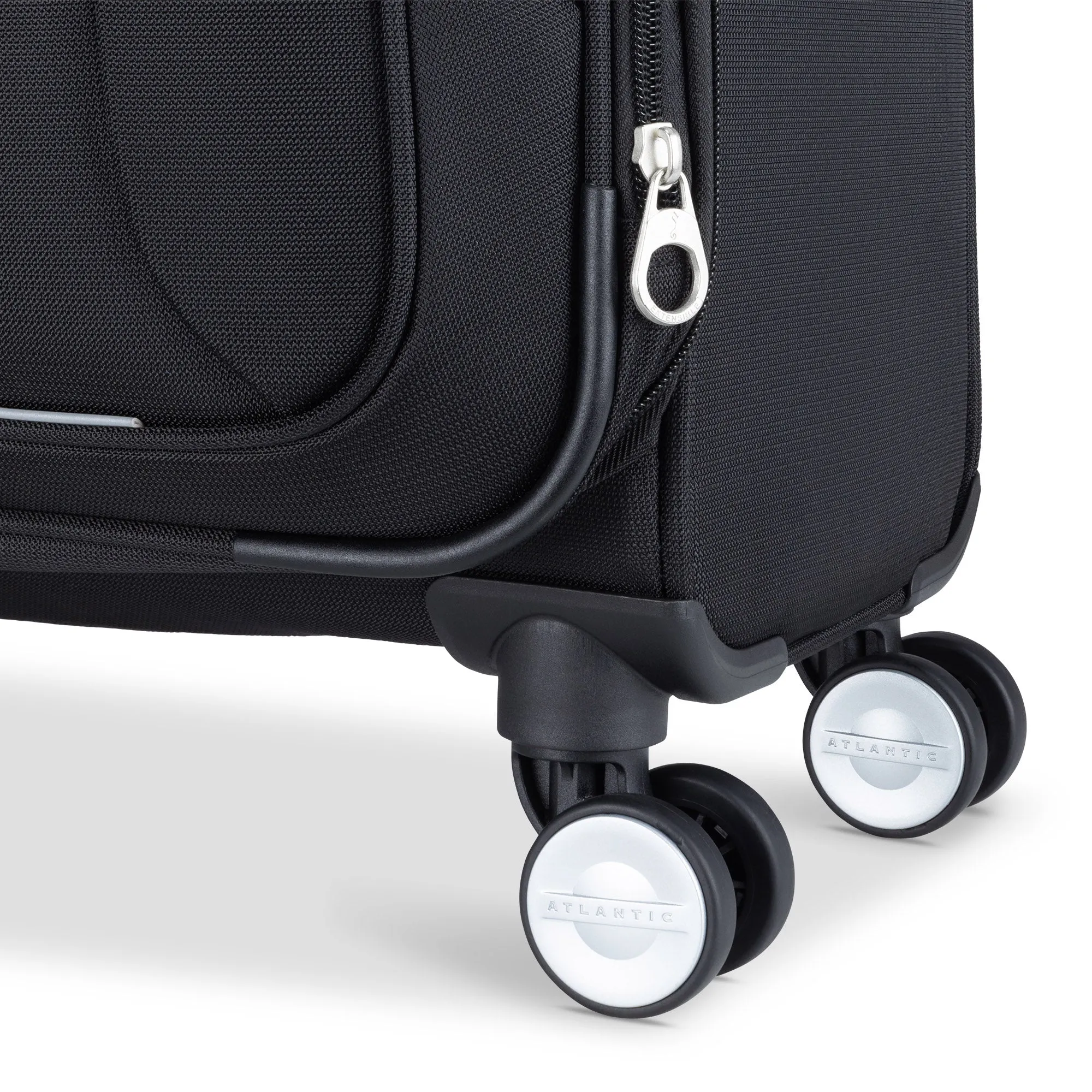 Atlantic Sailbound 28" Expandable Spinner with Packing Cubes