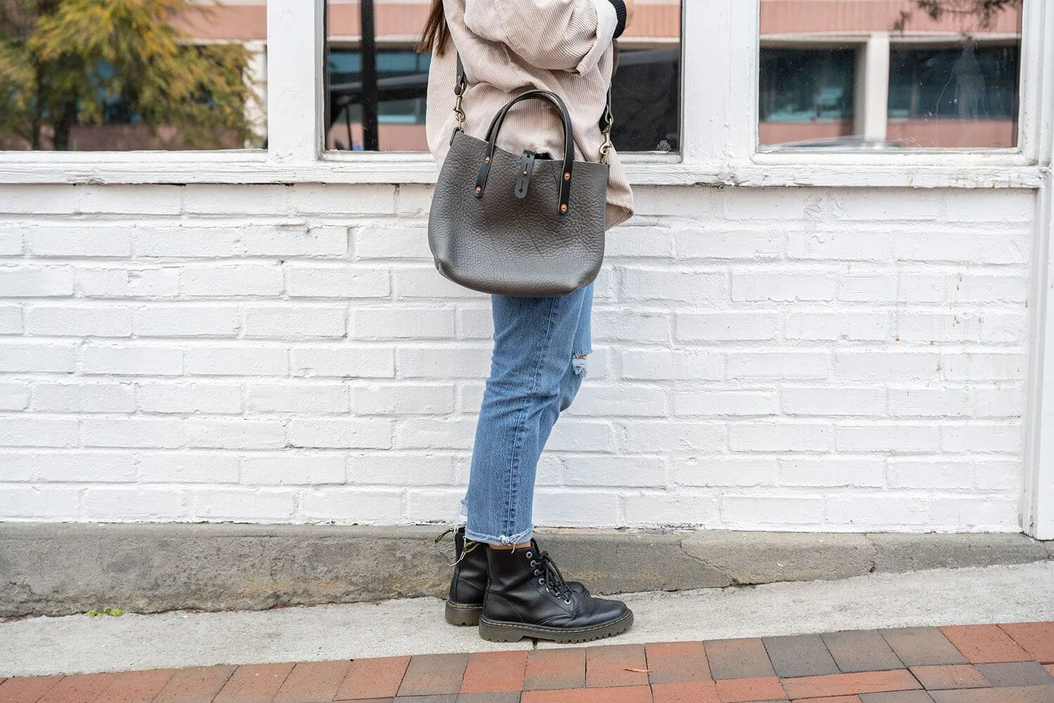 AVERY LEATHER TOTE BAG - MINI CROSSBODY - LEAD GRAY
