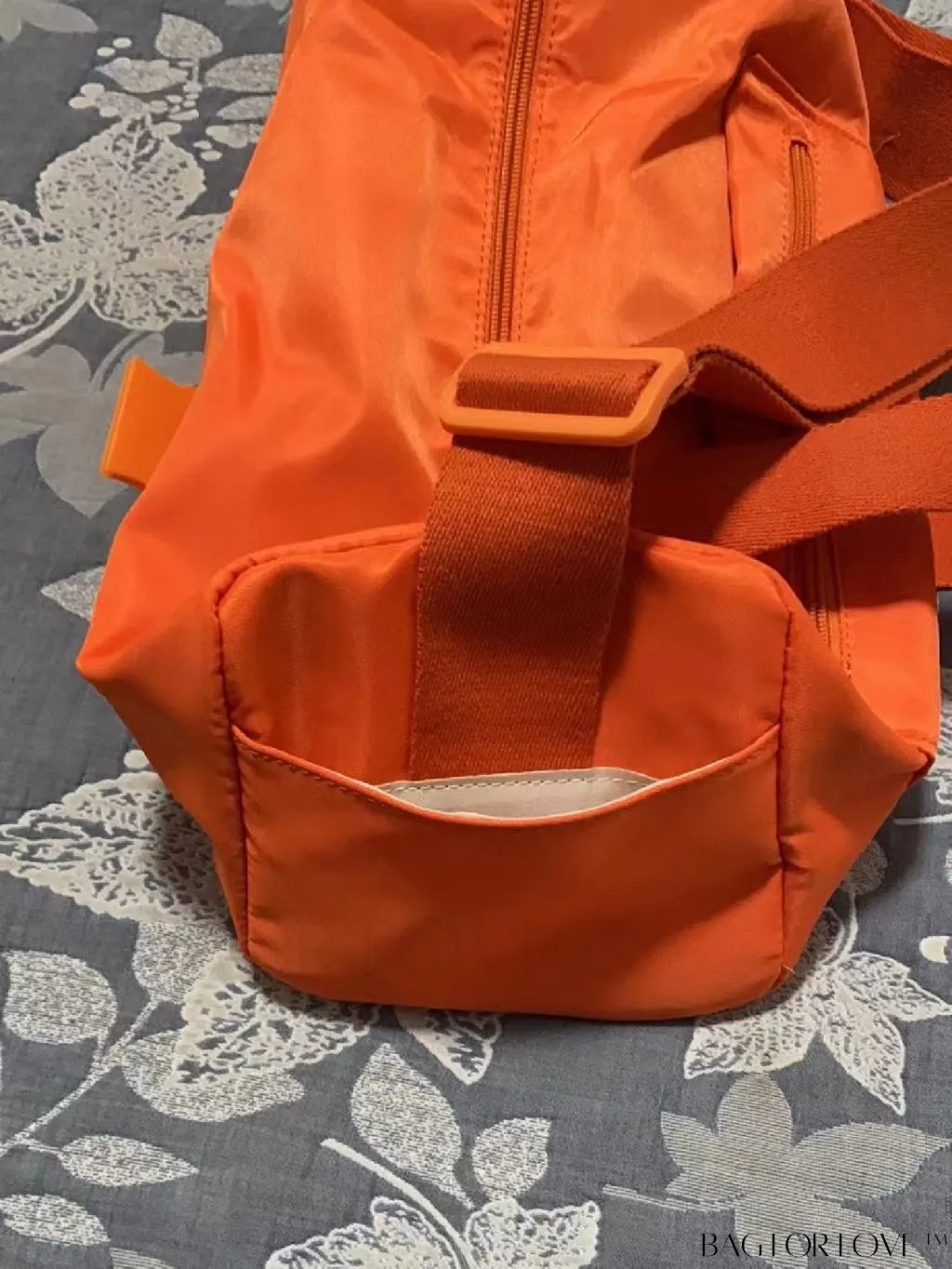 BagForLove - Spacious and Durable Nylon Crossbody Bag for Casual Sports and Travel