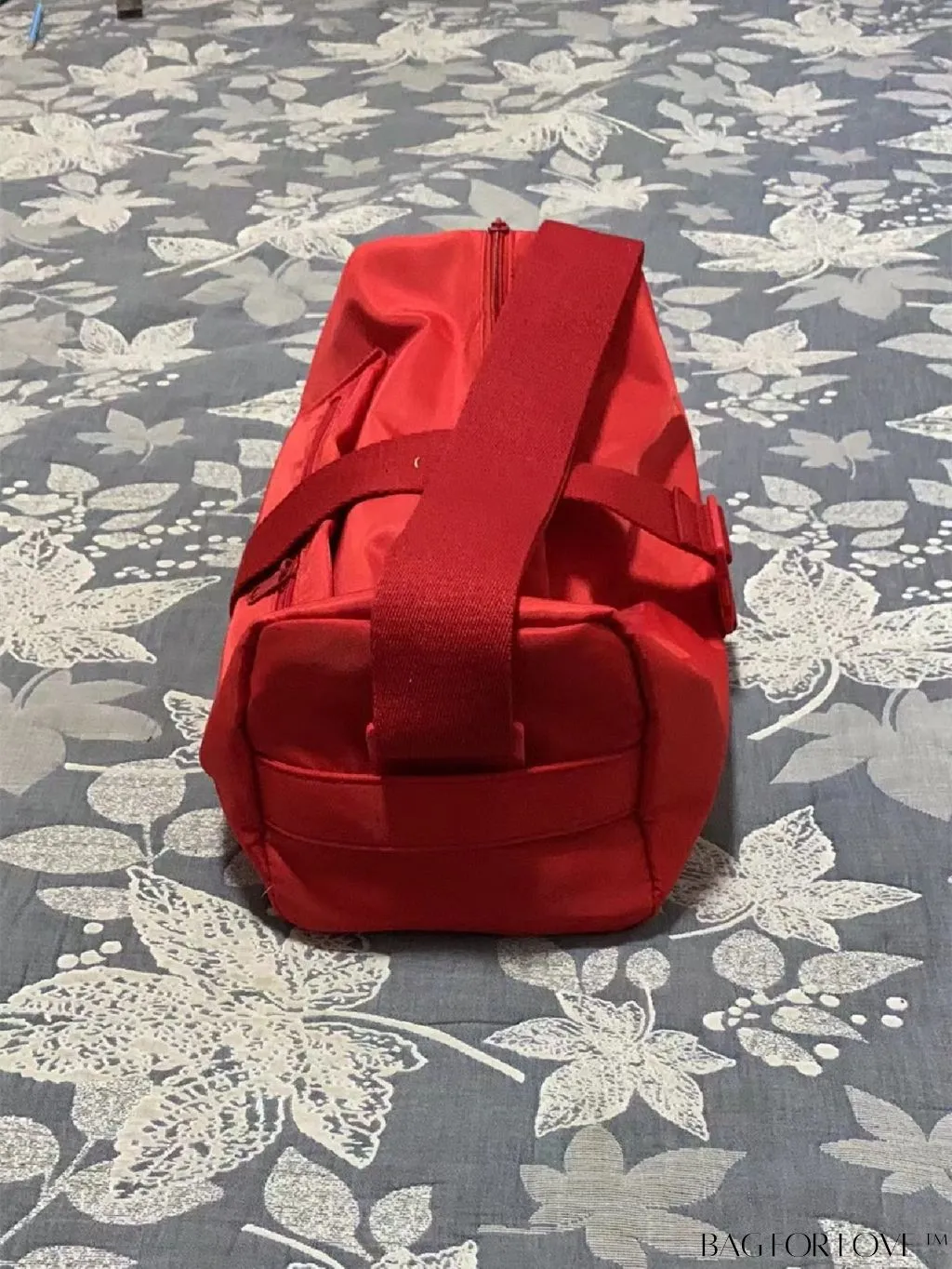 BagForLove - Spacious and Durable Nylon Crossbody Bag for Casual Sports and Travel