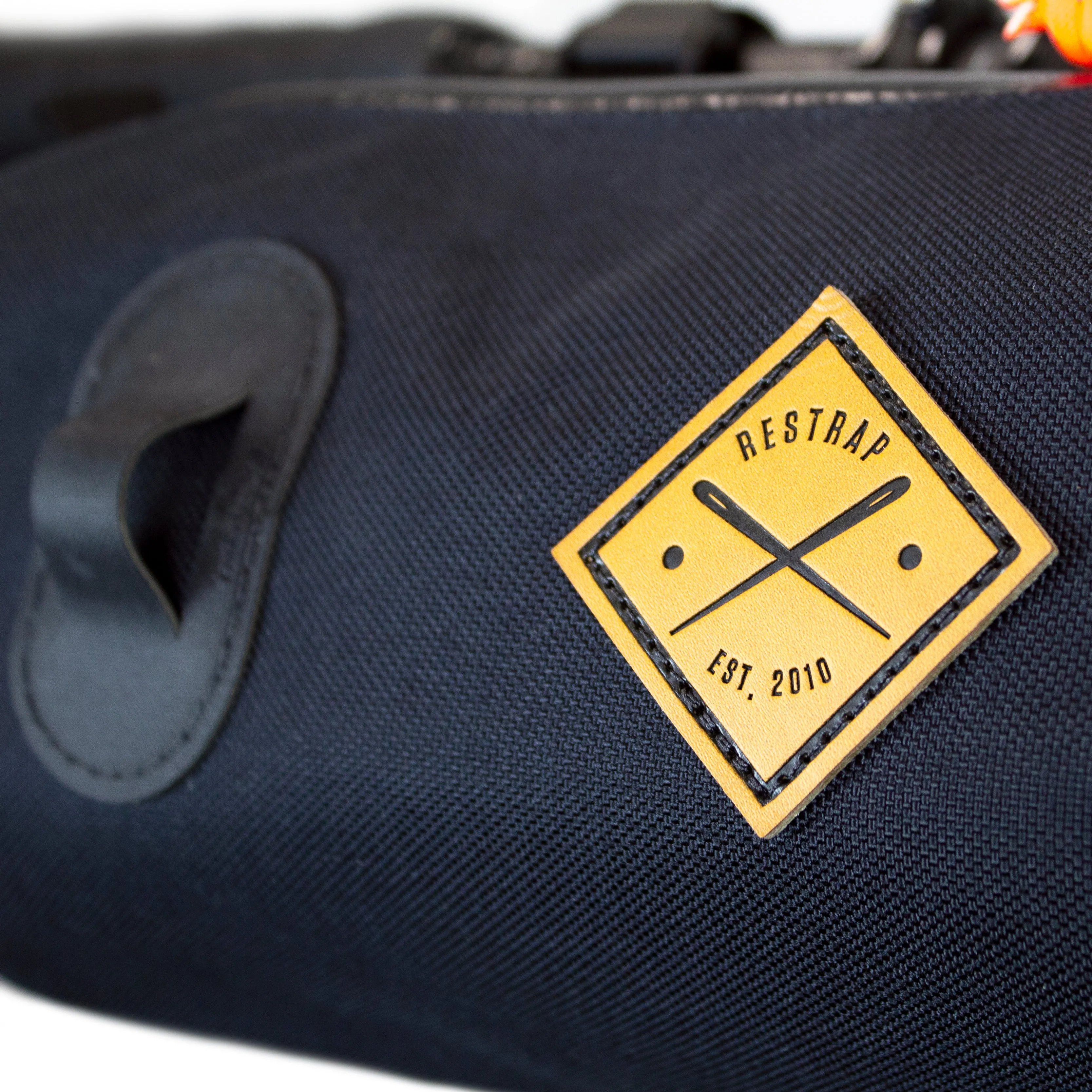 Bar Bag 14L Black/Black