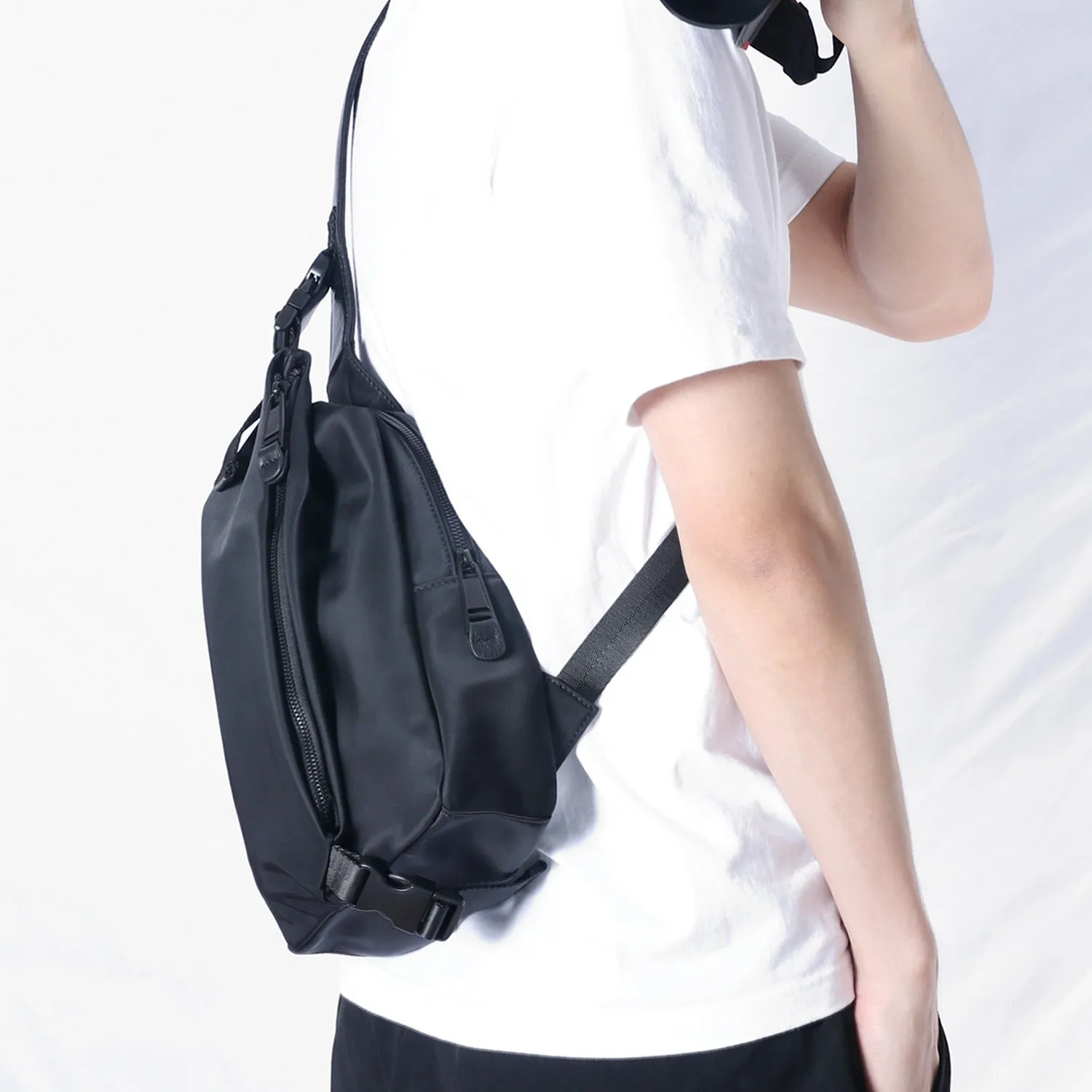 Black Nylon Sling Bag Mens Waterproof Sling Pack Nylon Crossbody Backpack Nylon Sling Bags for Ladies