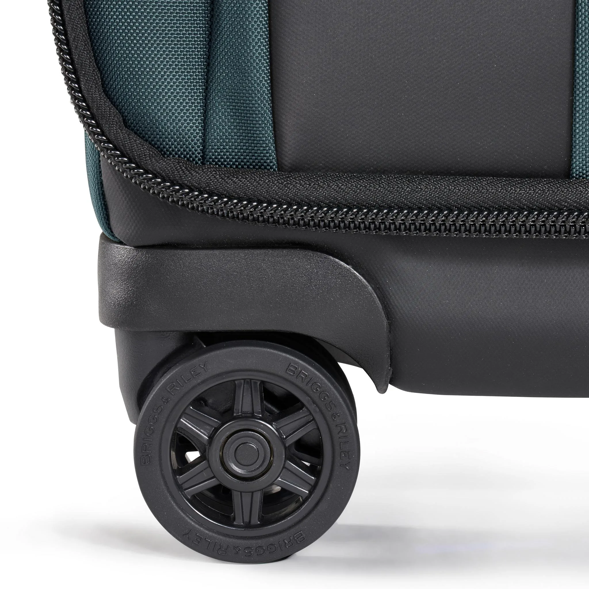 Briggs & Riley ZDX 29" Large Expandable Spinner