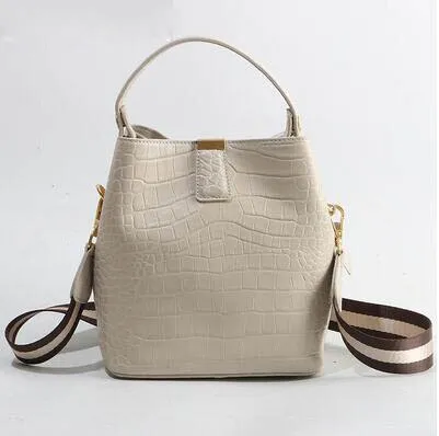 Bucket bag new wild women's bag shoulder portable Messenger