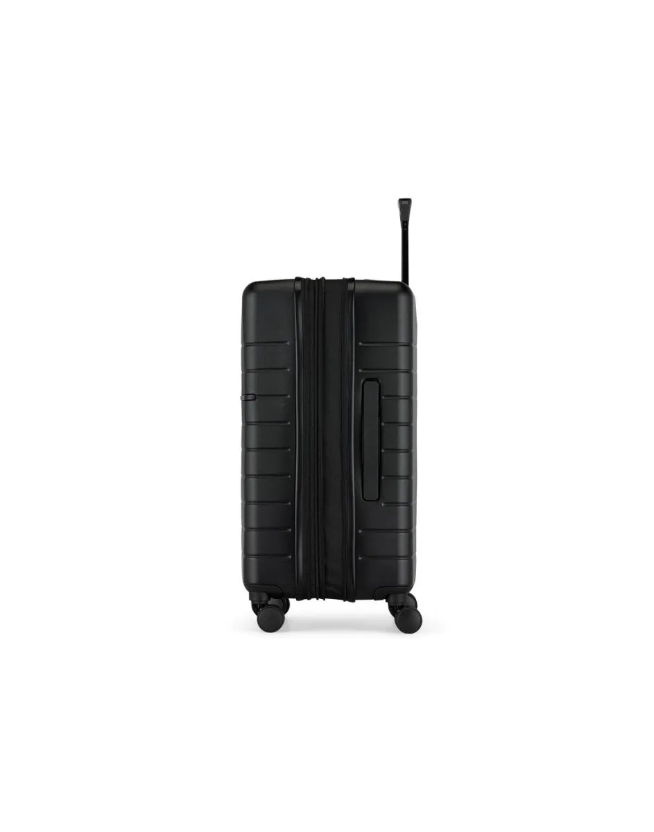 Bugatti Munich 24" Hardside Expandable Spinner