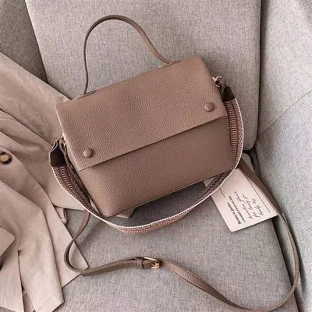 Casual Large Capacity Buckets Bag Designer Cover Shoulder Bag Luxury Matte Pu Handbags Wide Striped Strap Crossbody Bag Purses