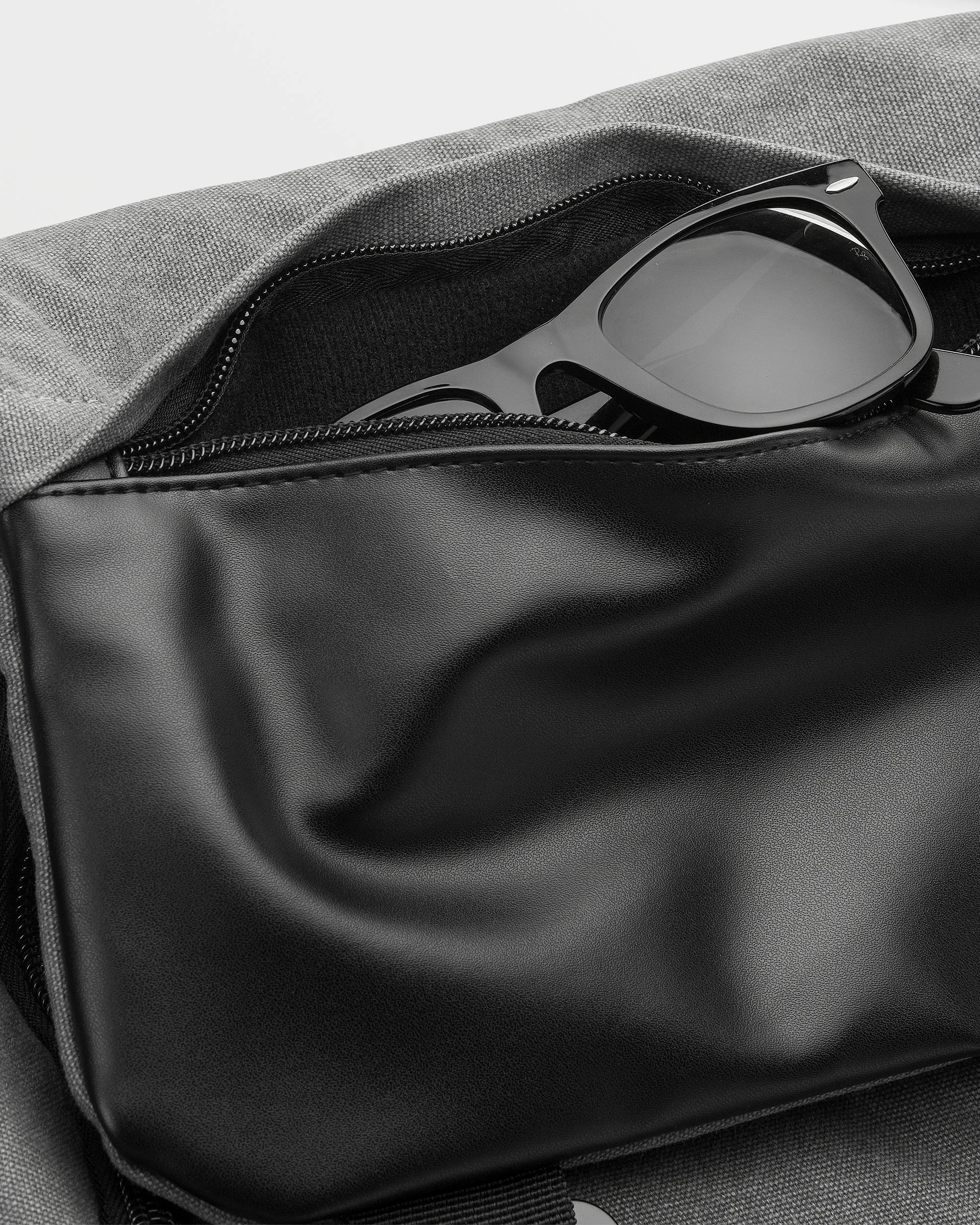 Charter Ruck Backpack - GREY