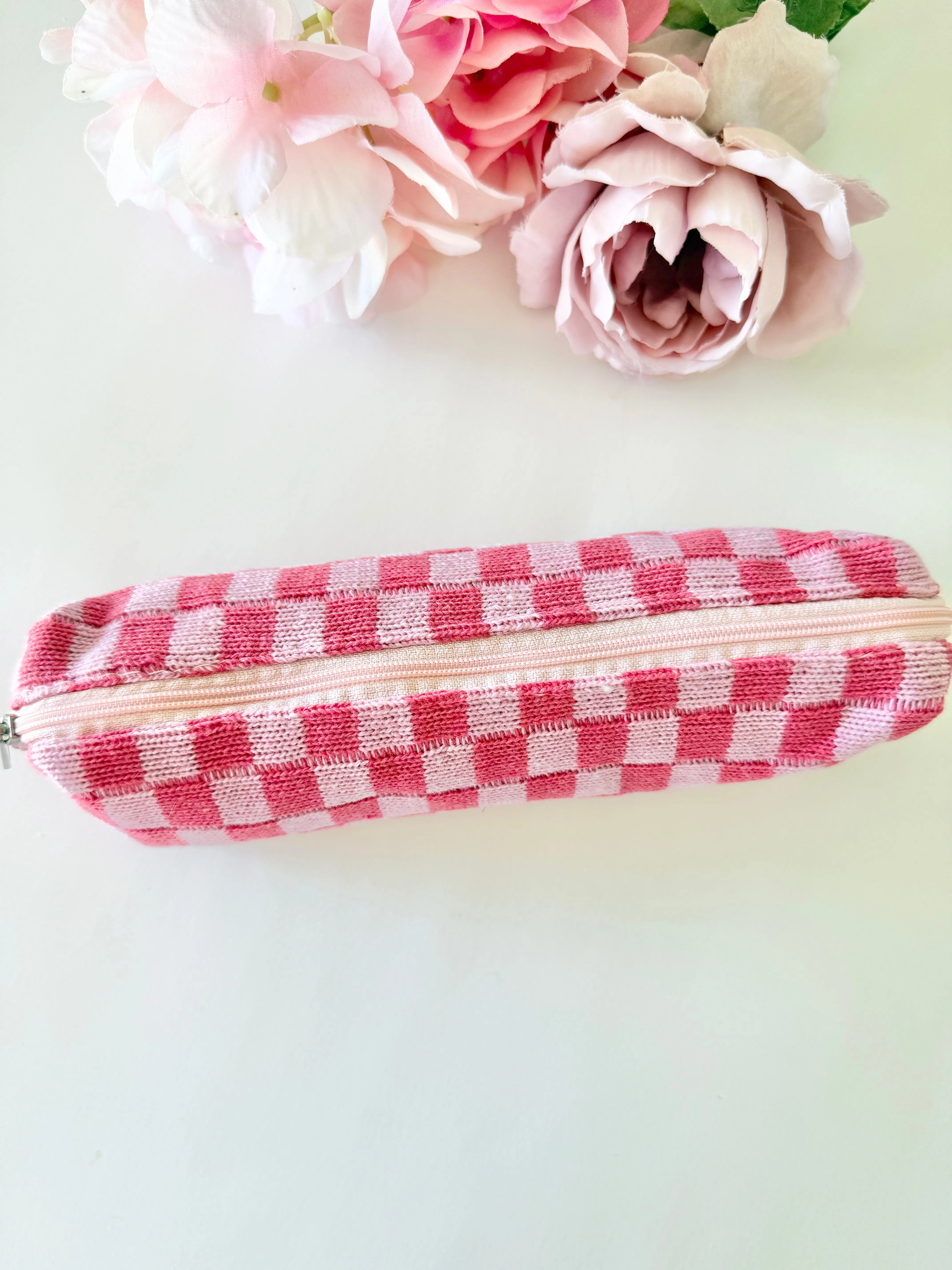 Checkered Pouch Knitted Pencil case