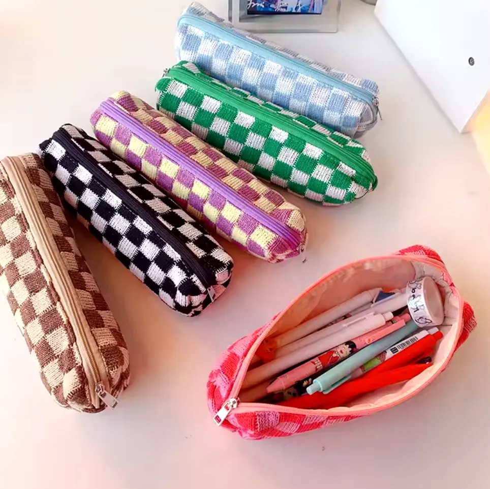 Checkered Pouch Knitted Pencil case
