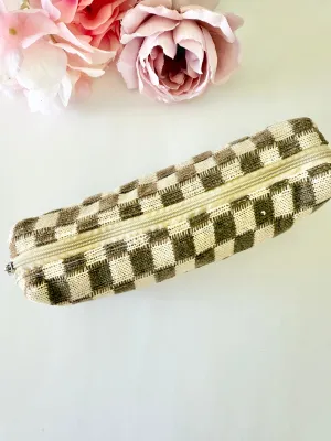 Checkered Pouch Knitted Pencil case
