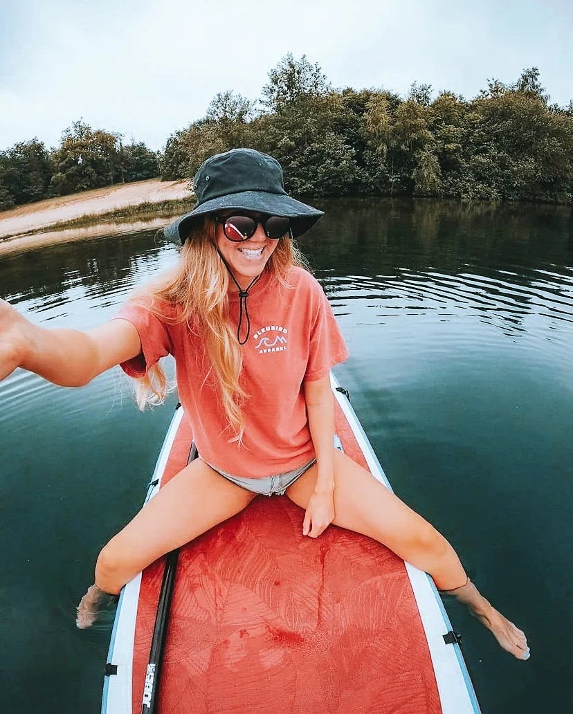 CRIMSON HORIZON TEE