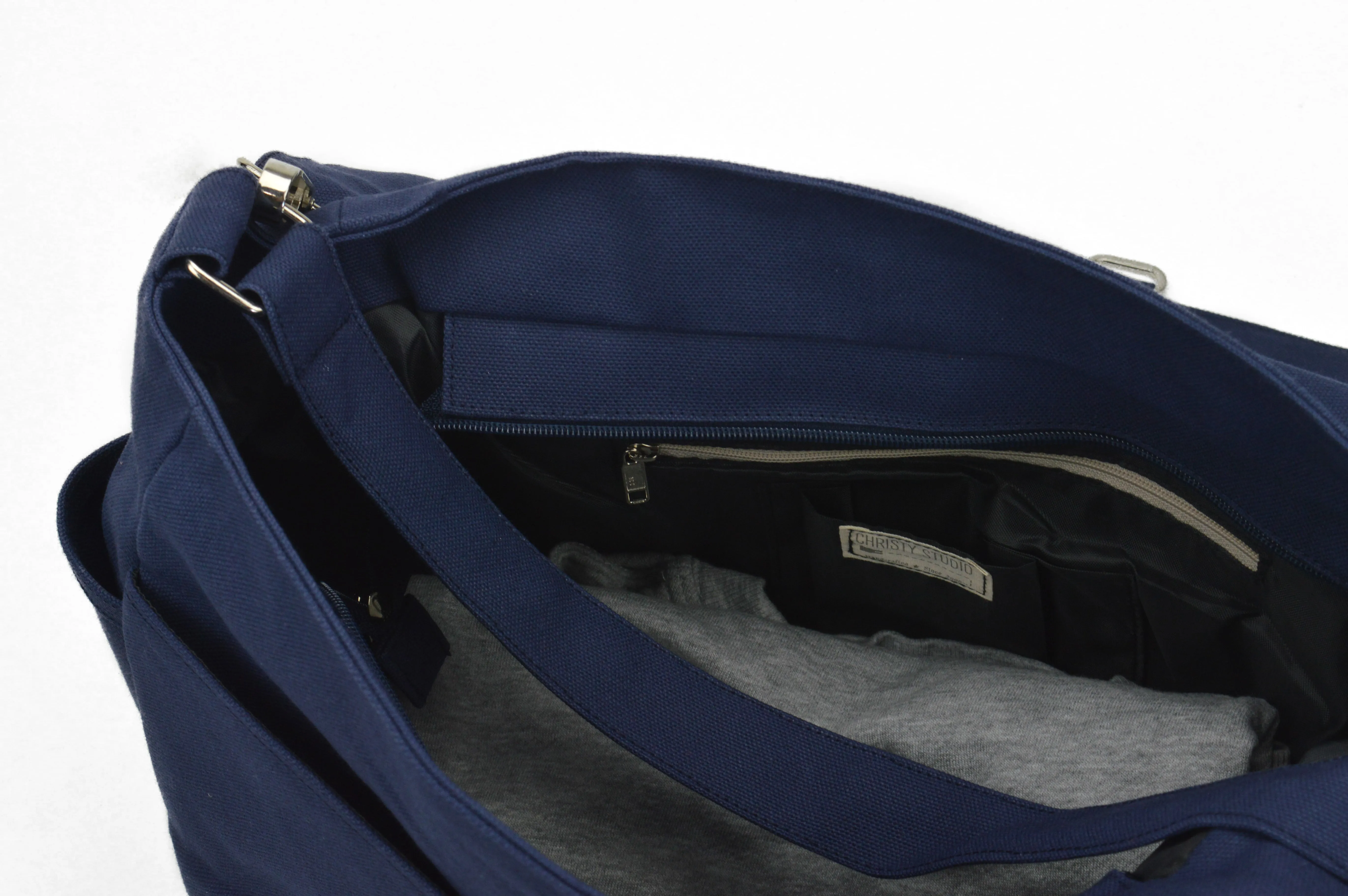 Daniel 18 Navy | Messenger Bag