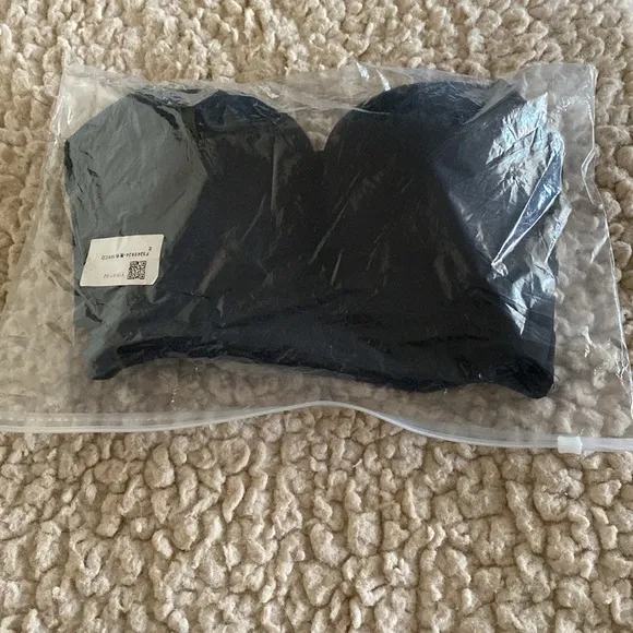 Deep Cup Fashion 42B Black Push Up Hidden Underwire Support Lift Seamless Bra