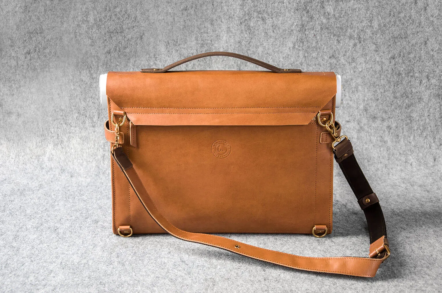 DESIGNER MESSENGER MINIMAL PLUS - toffee