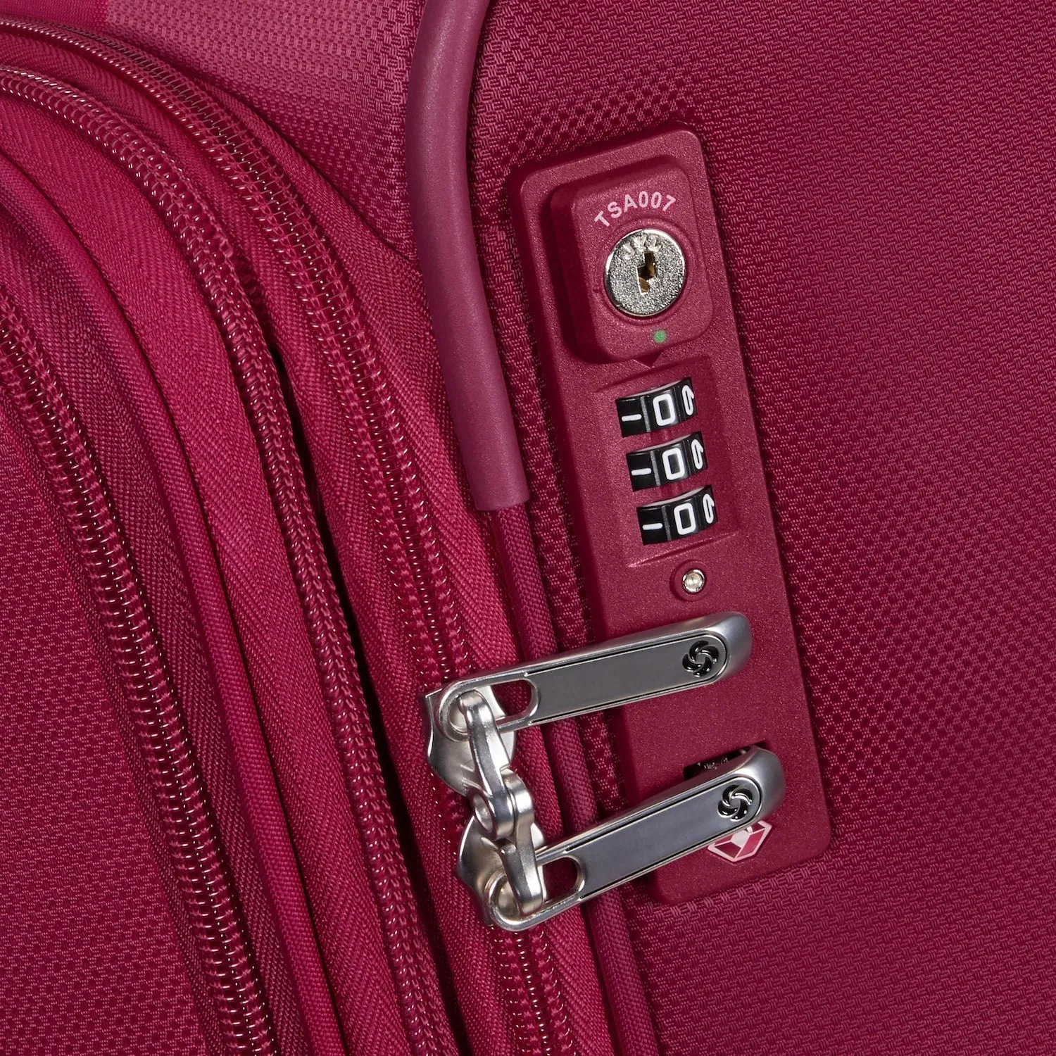 D'Lite Spinner Carry-On Expandable