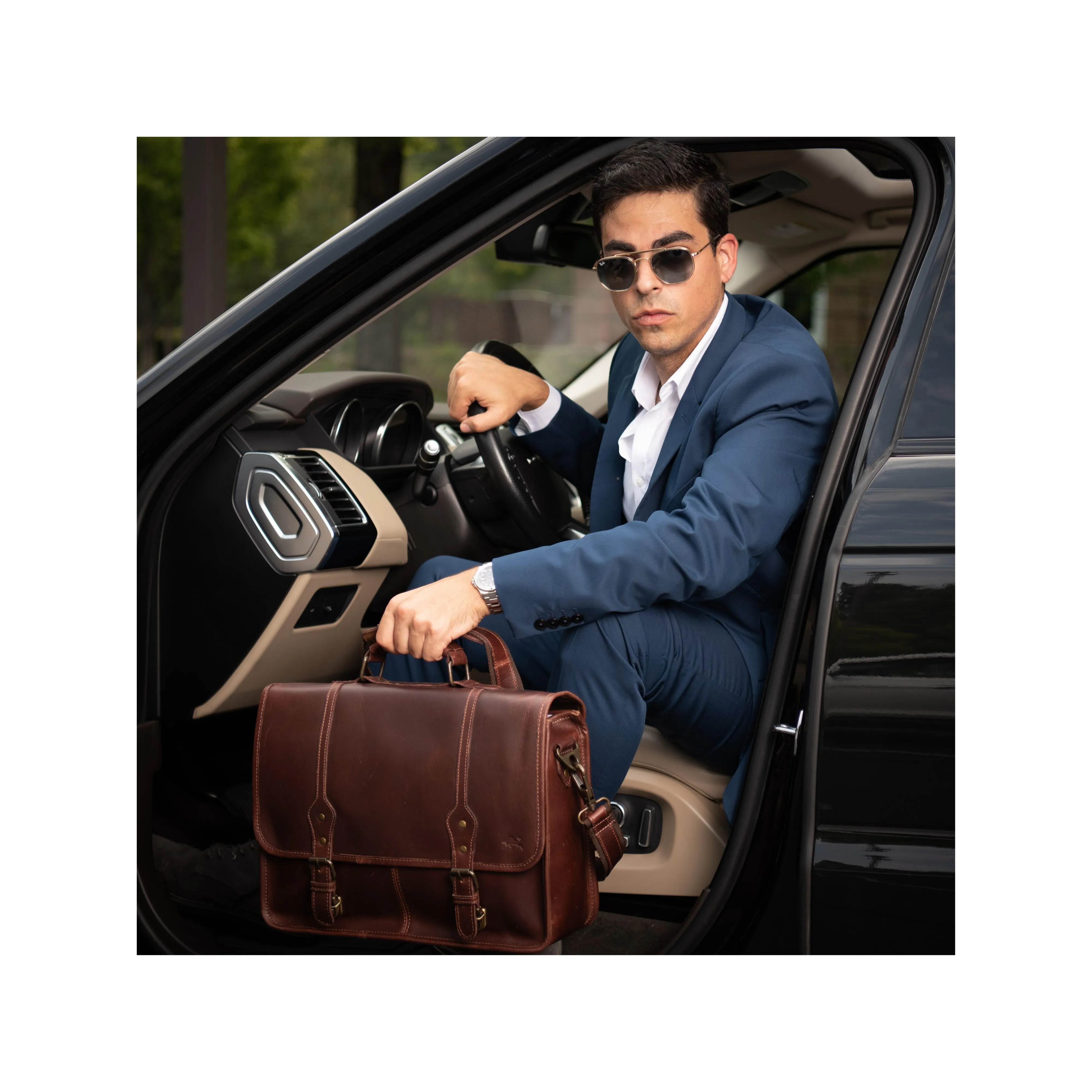 Everest Buffalo Leather Messenger Bag