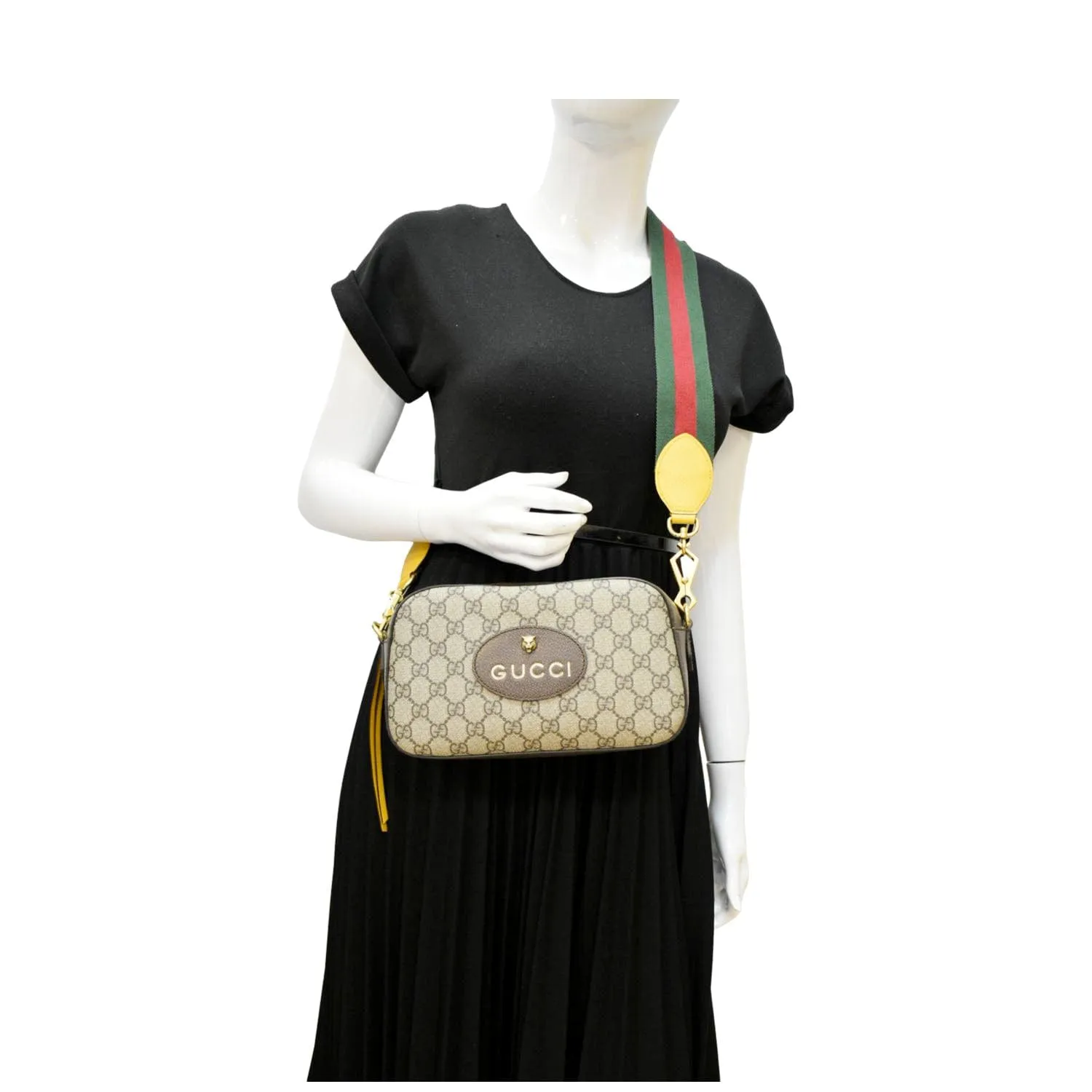 GUCCI Neo Vintage GG Supreme Canvas Messenger Bag Beige 476466