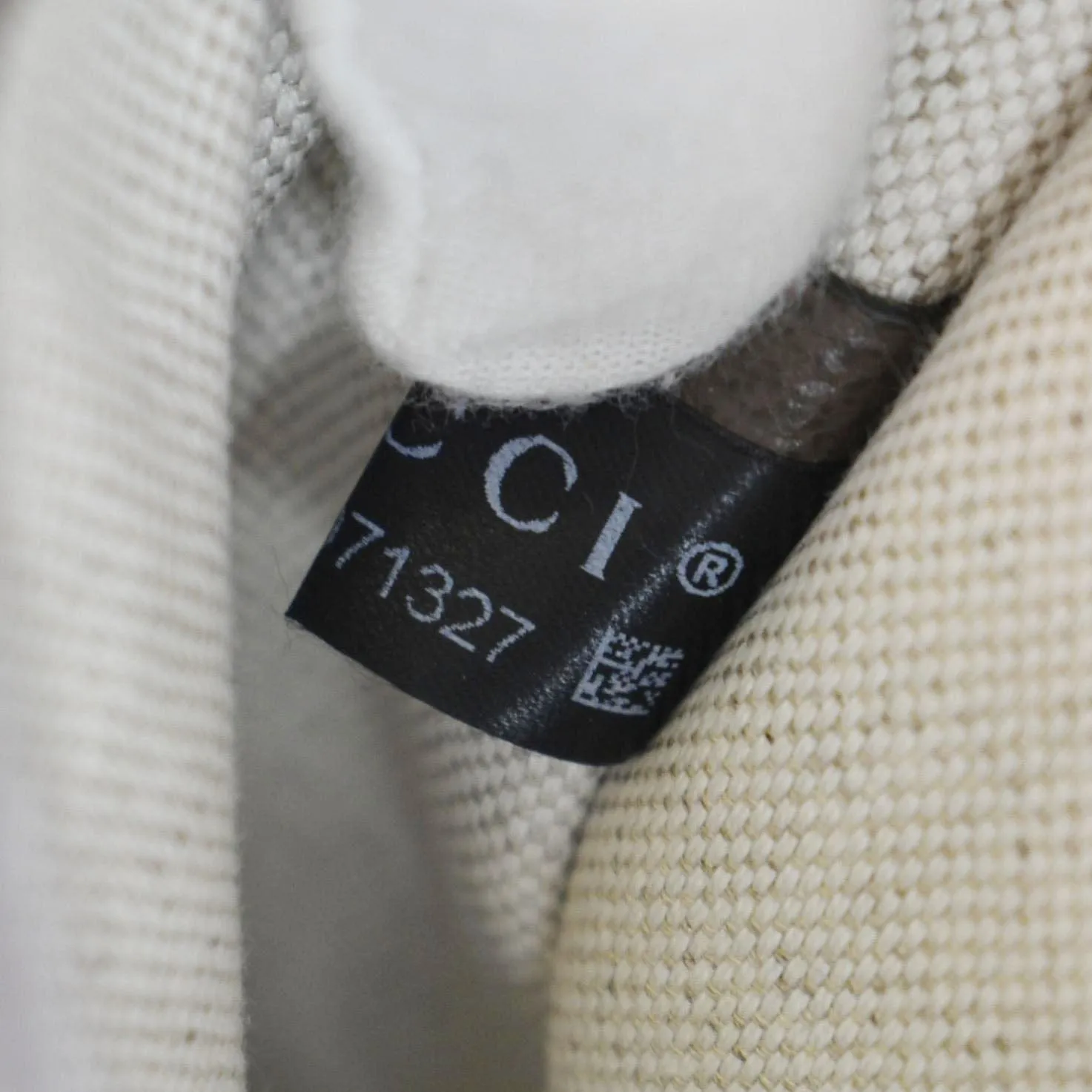 GUCCI Neo Vintage Medium GG Supreme Canvas Messenger Bag Beige 598604