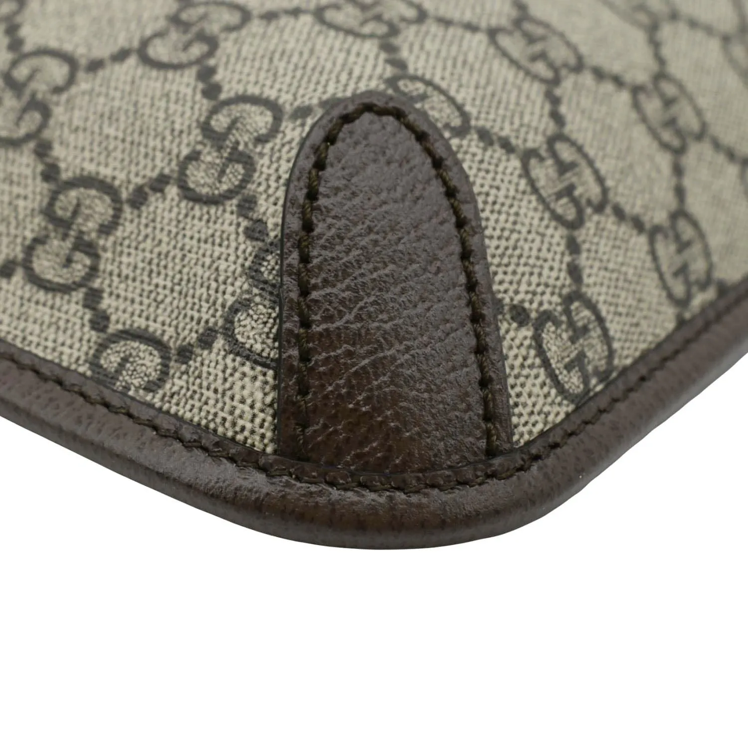 GUCCI Neo Vintage Medium GG Supreme Canvas Messenger Bag Beige 598604