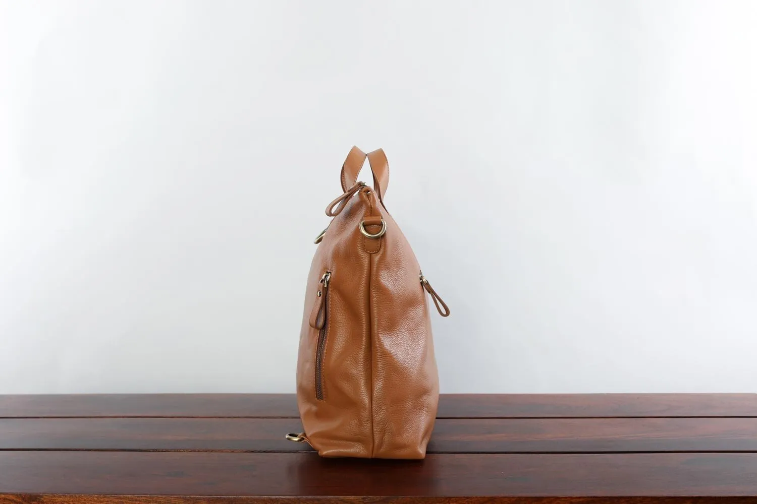 Hana Satchel in tan Brown