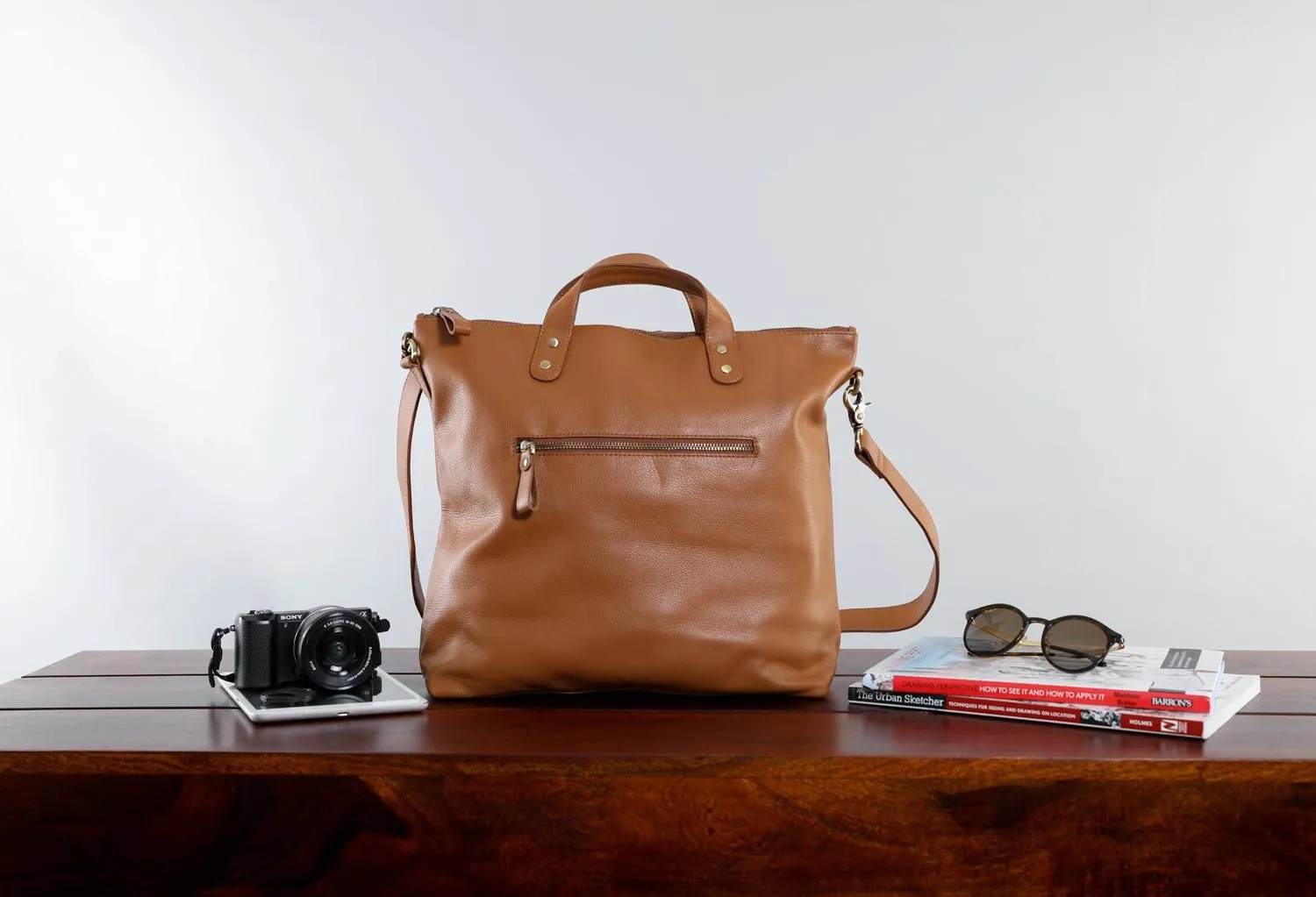 Hana Satchel in tan Brown