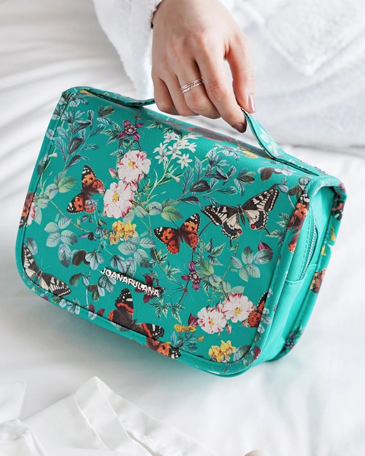 Hanging Wash Bag Butterfly Spirit Collection