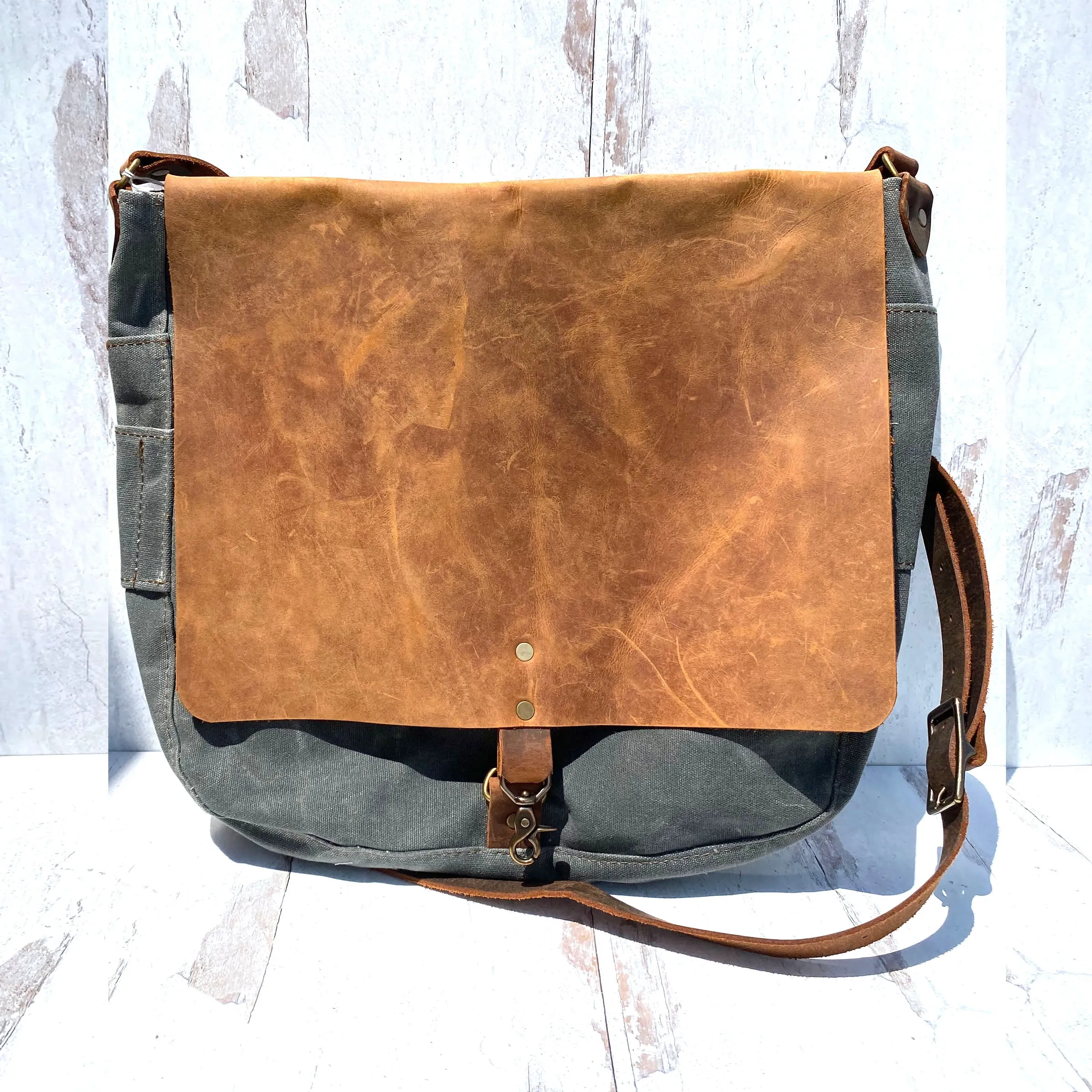 Heritage Messenger Bag Slate