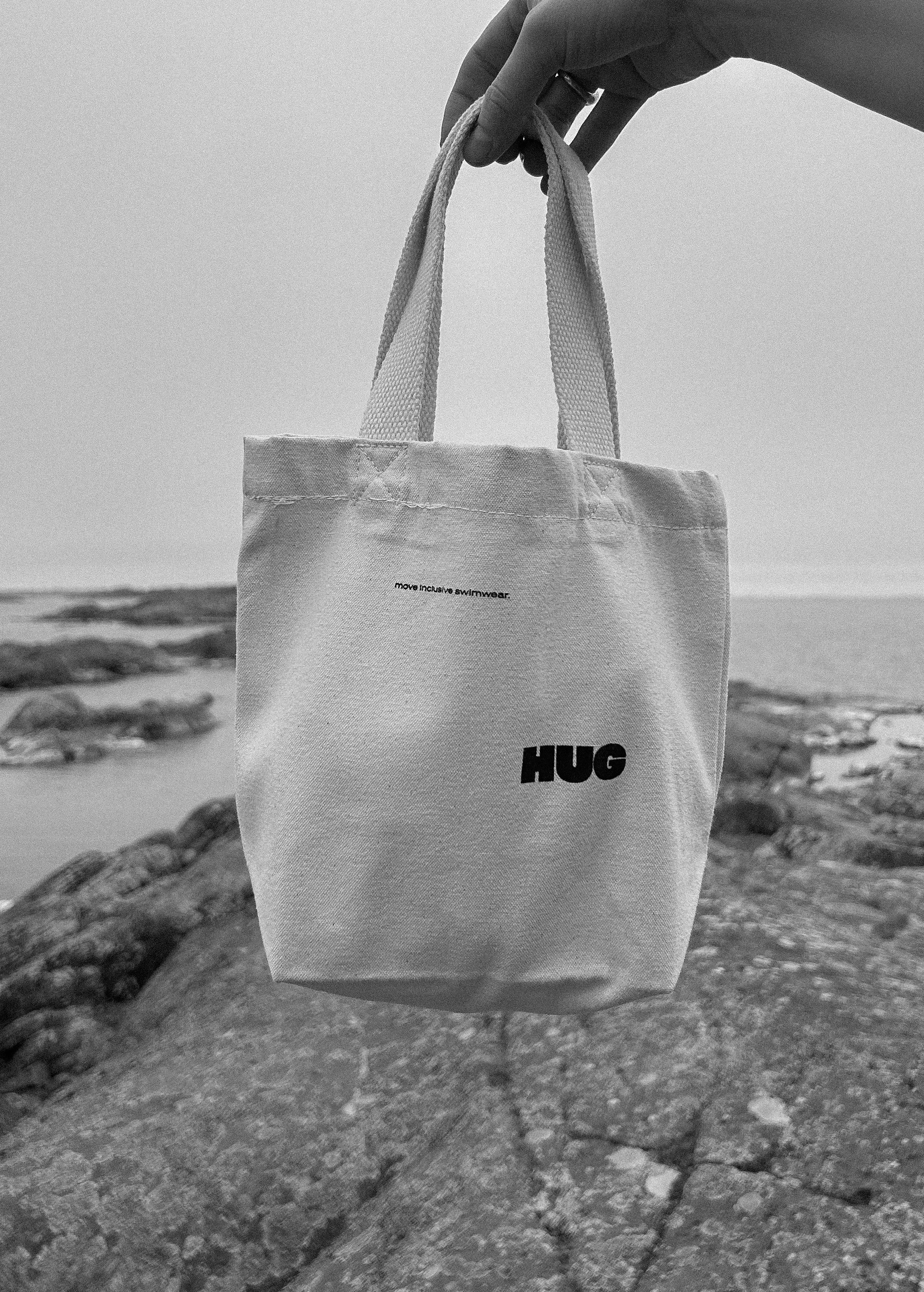 HUG MINI TOTE