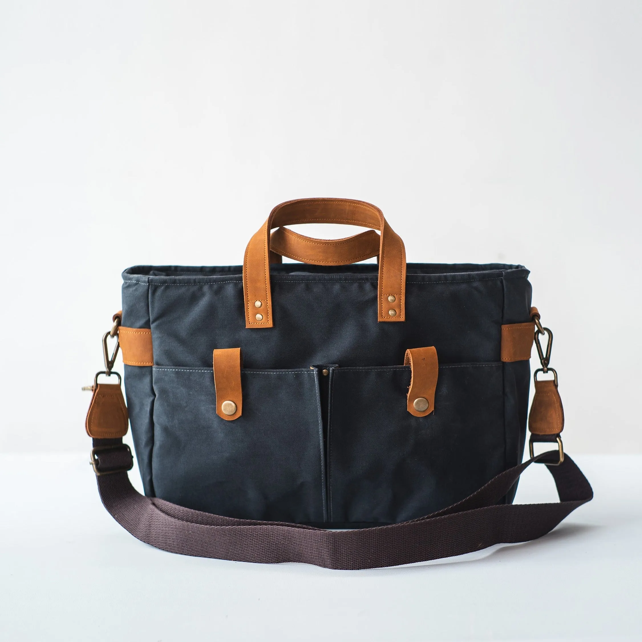 Kahlo Zippered Bag with Organizer