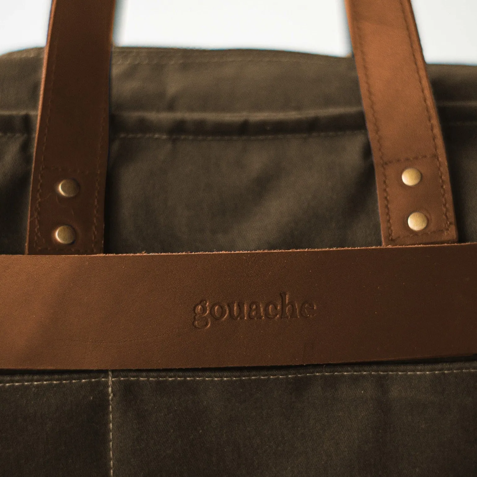 Kahlo Zippered Bag with Organizer