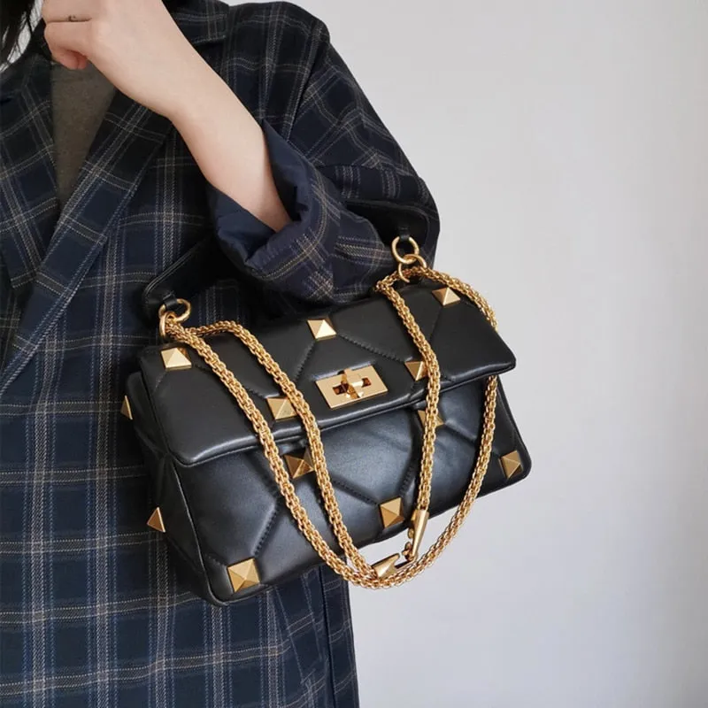 large diamond lock shoulder bag
