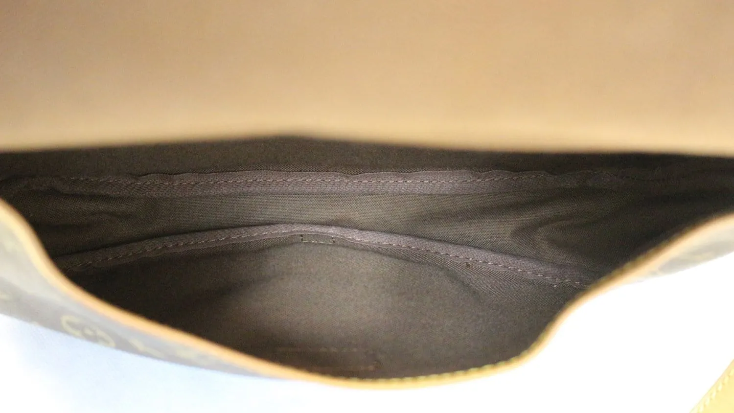 LOUIS VUITTON Monogram Canvas Saumur 30 Crossbody Bag