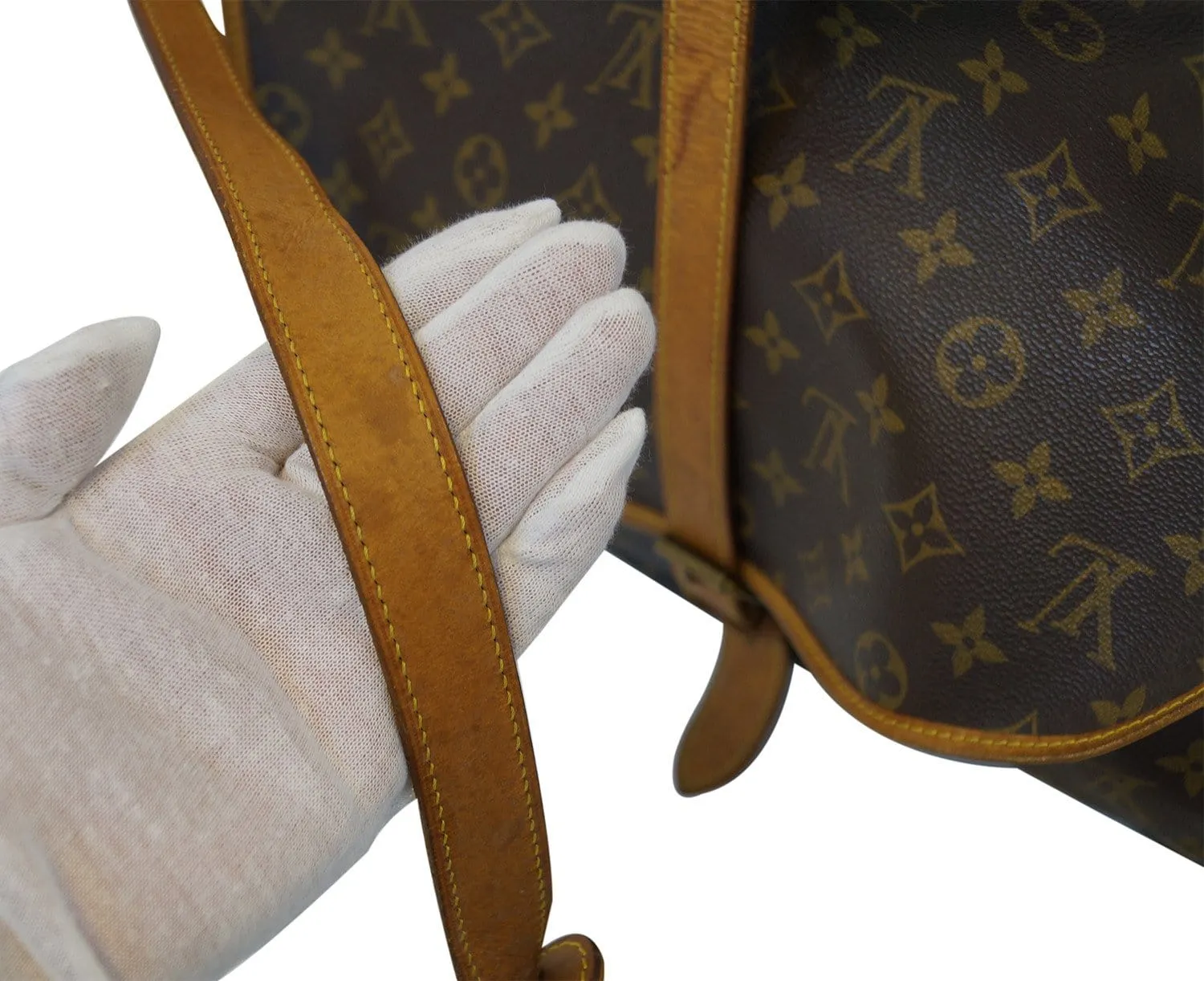 LOUIS VUITTON Monogram Saumur 35 Shoulder Bag