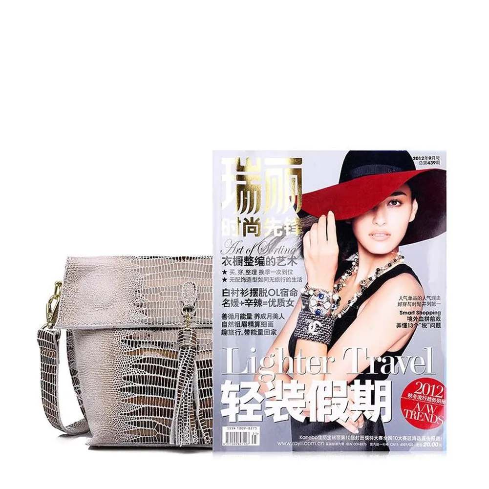 <bold>Messenger  / Crossbody Bag <br>Genuine-Leather