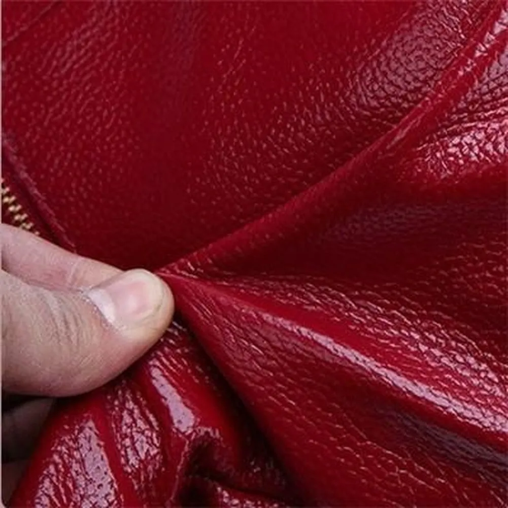 <bold>Messenger  / Crossbody Bag <br>Genuine-Leather