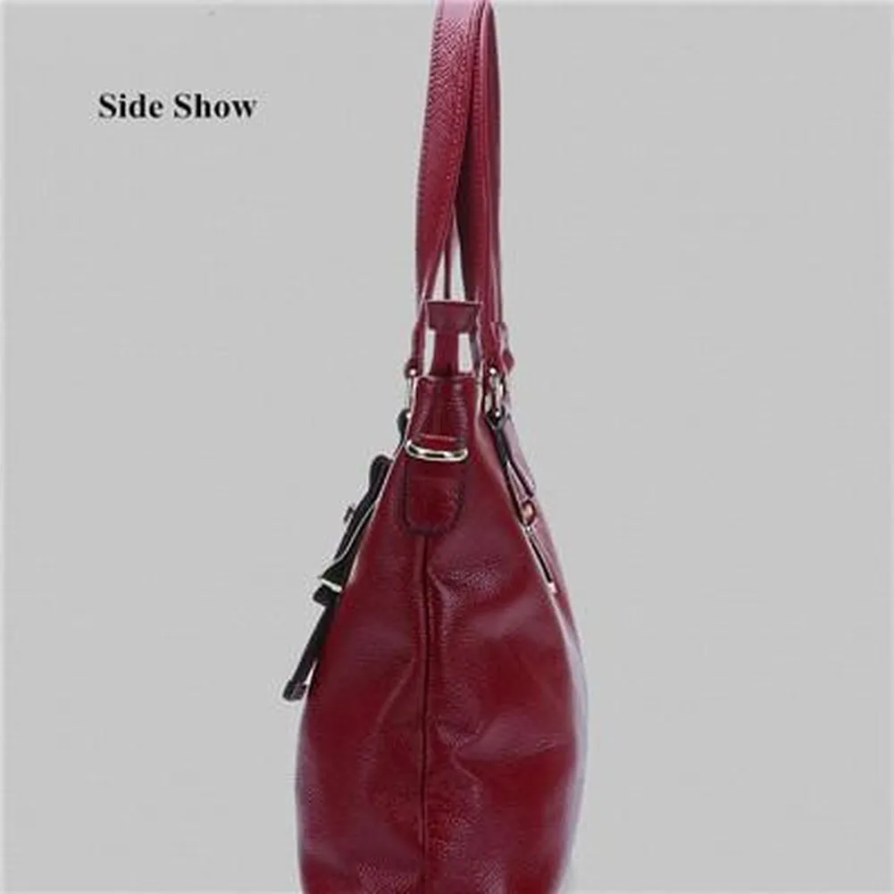 <bold>Messenger  / Crossbody Bag <br>Genuine-Leather