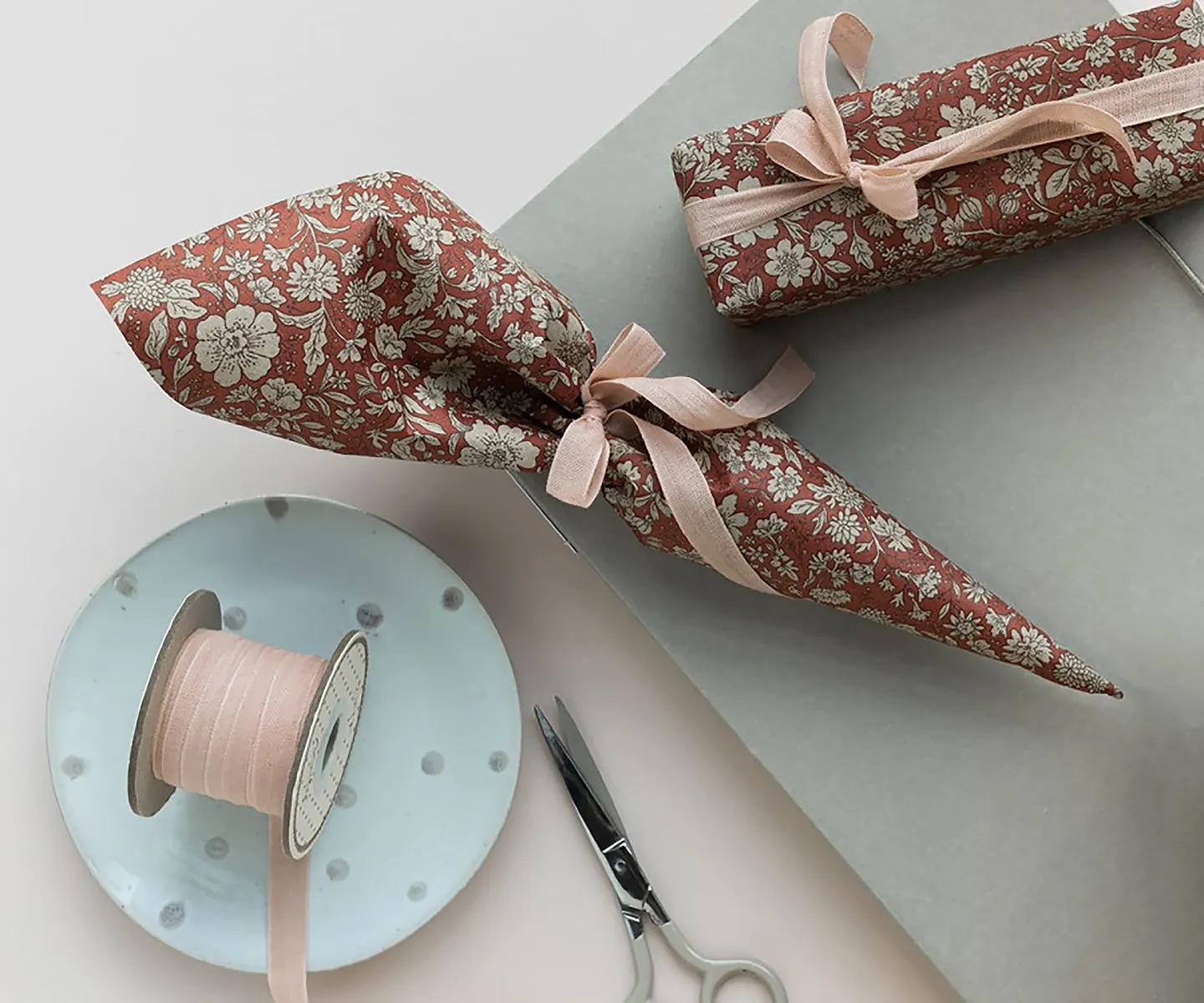 Maileg Gift Wrap Roll - Blossom Ocher