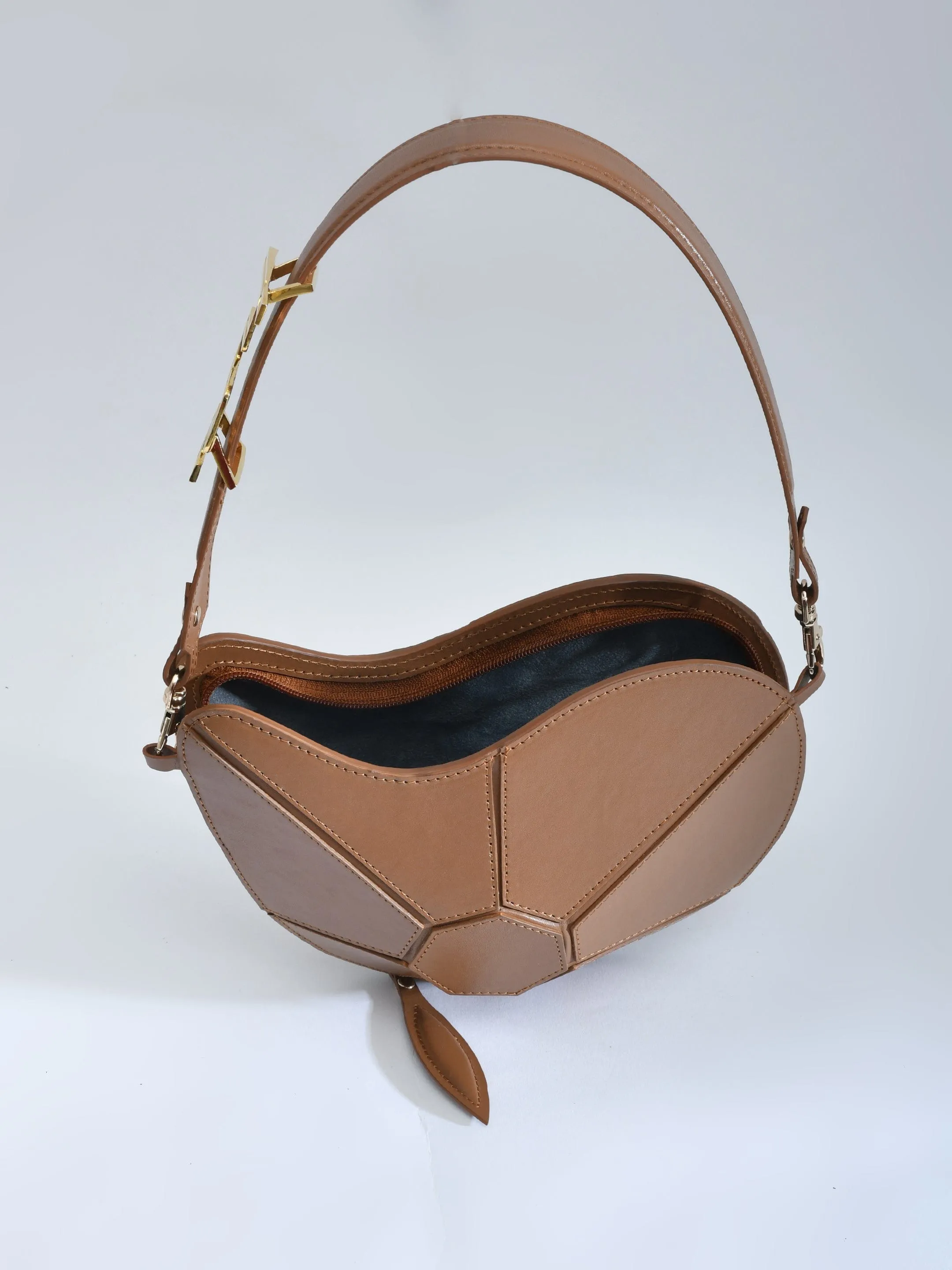 Maxi Kerry Bag In Tan