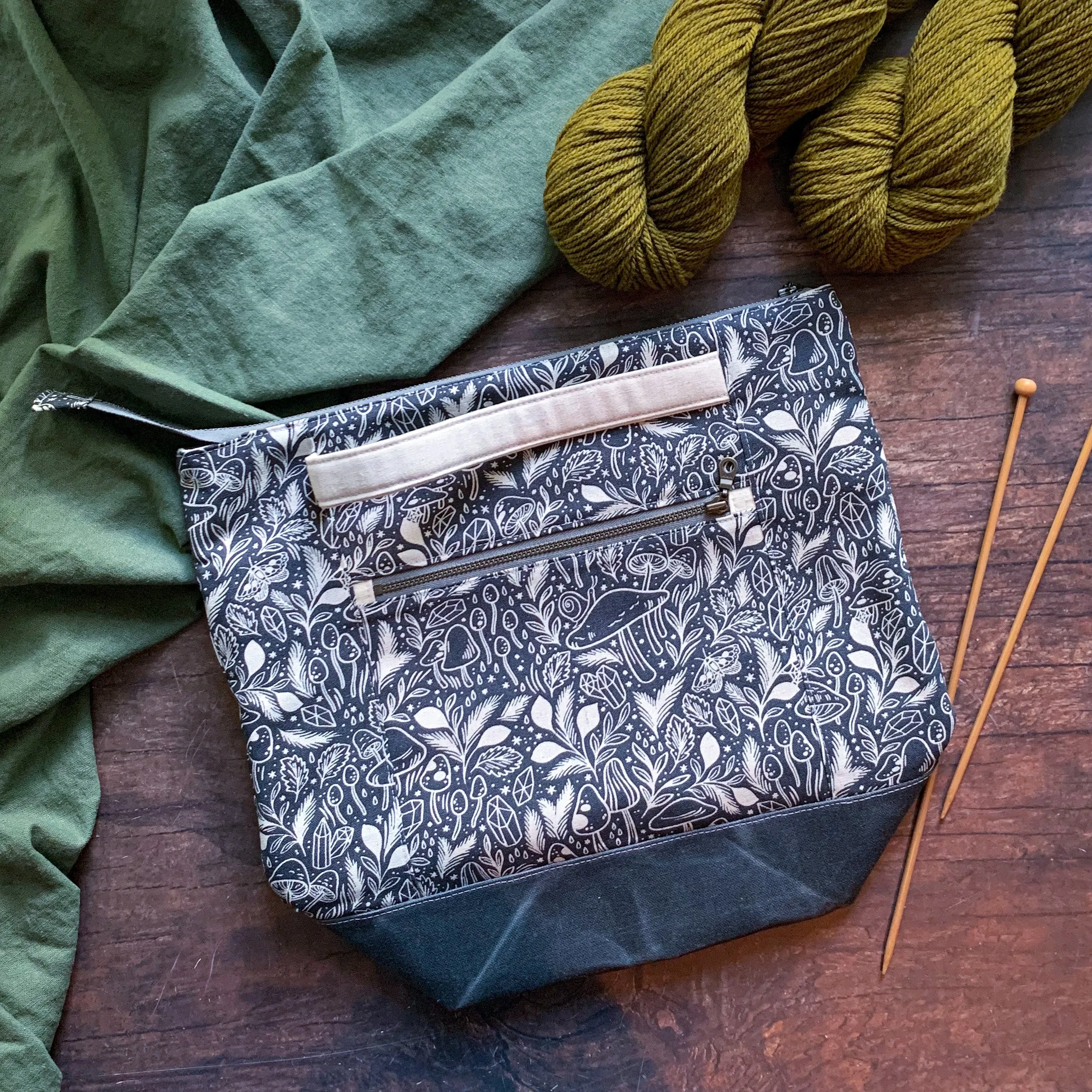 *Mystic Mushroom*  Zippered Knitting Project Bag