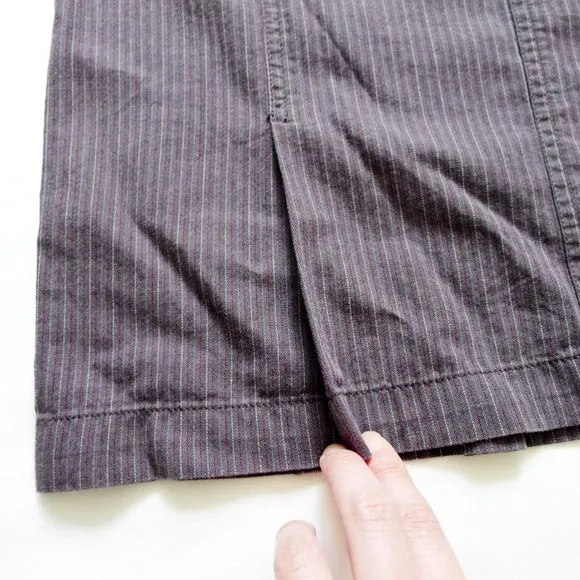NEW WITH TAG AMERICAN EAGLE AEO Pinstriped Pleated Skirt   Pockets 2 (29&quot; x 21&quot;)