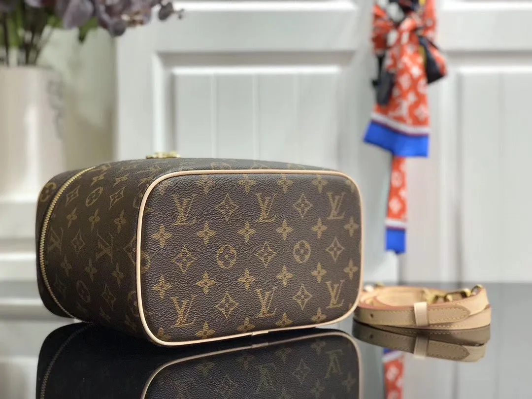 NICE BB TOILETRY POUCH