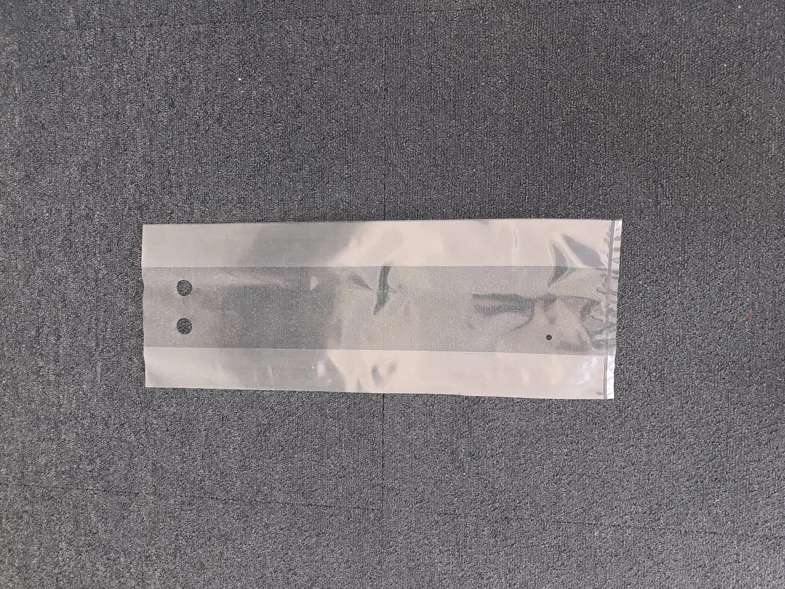 PP BAG (CLEAR) WITH AIR HOLE & HANDLE - 0.08mm X (7 3.5)" X 19"