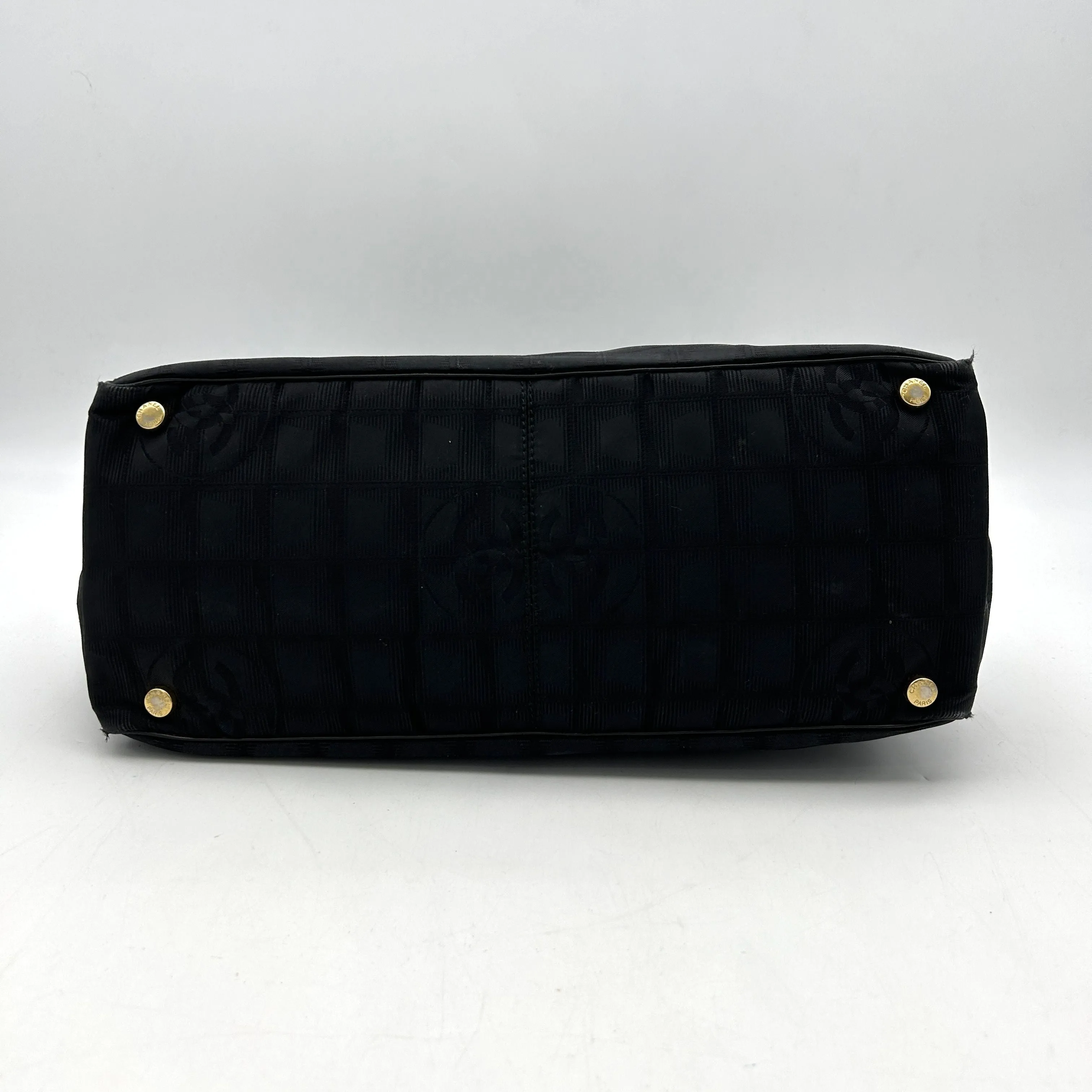 Pre-owned Chanel Tote Bagtravel Line Nylon Black  WD459597