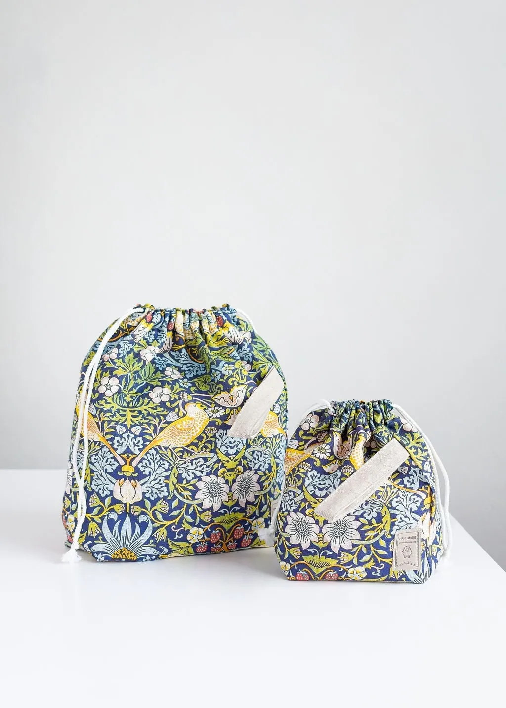 Project bags. Set of 2 Knitter Project Bags. Large and Small. William Morris Strawberry Thief print