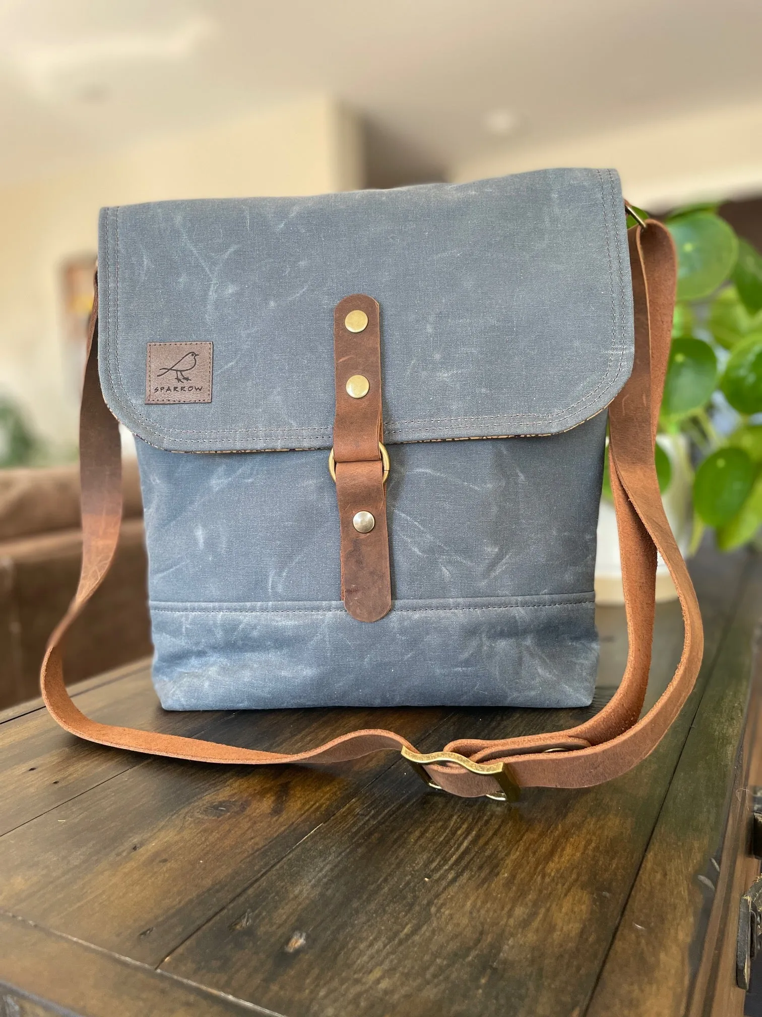 Pukka Messenger Crossbody Bag
