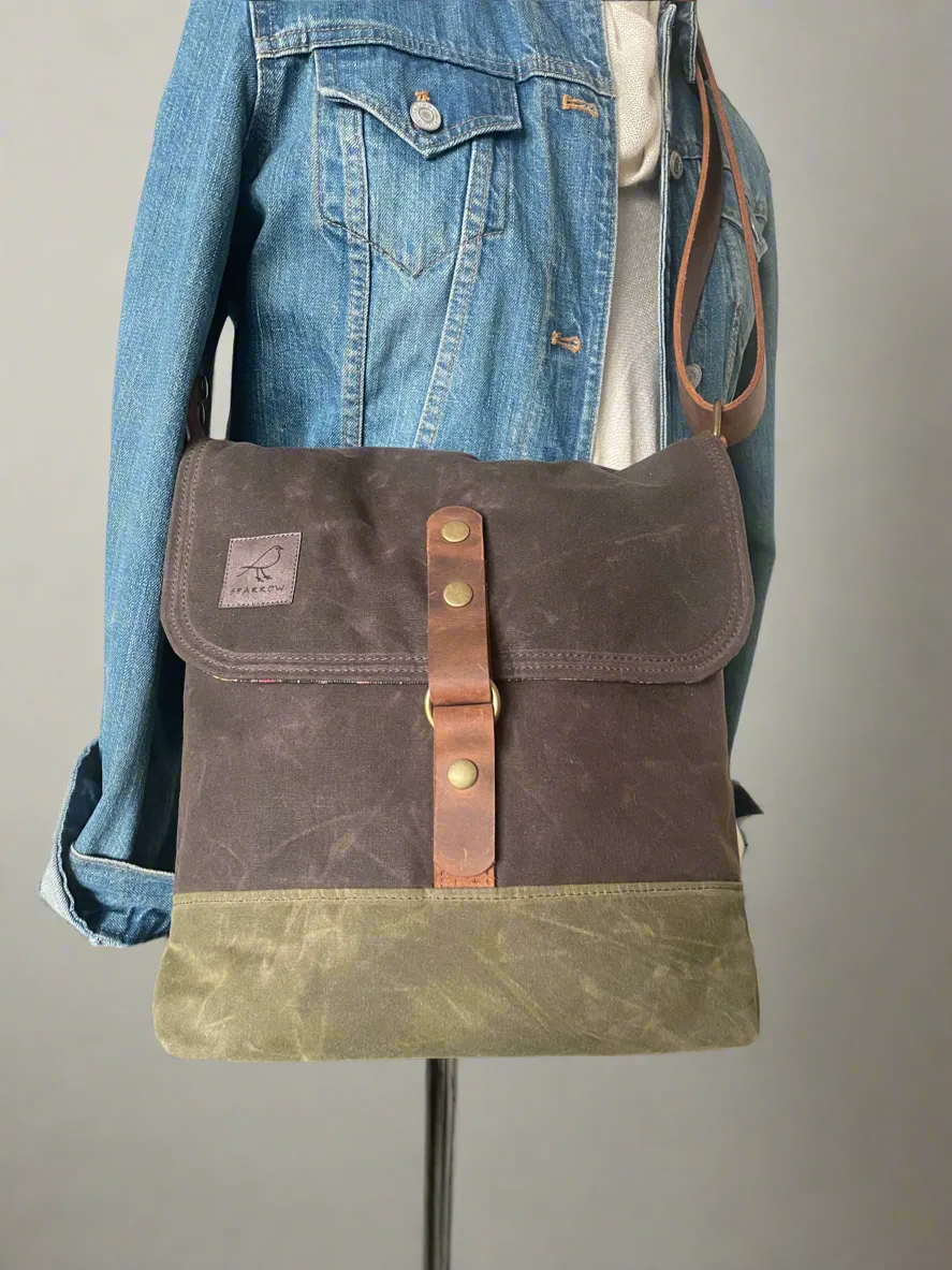 Pukka Messenger Crossbody Bag