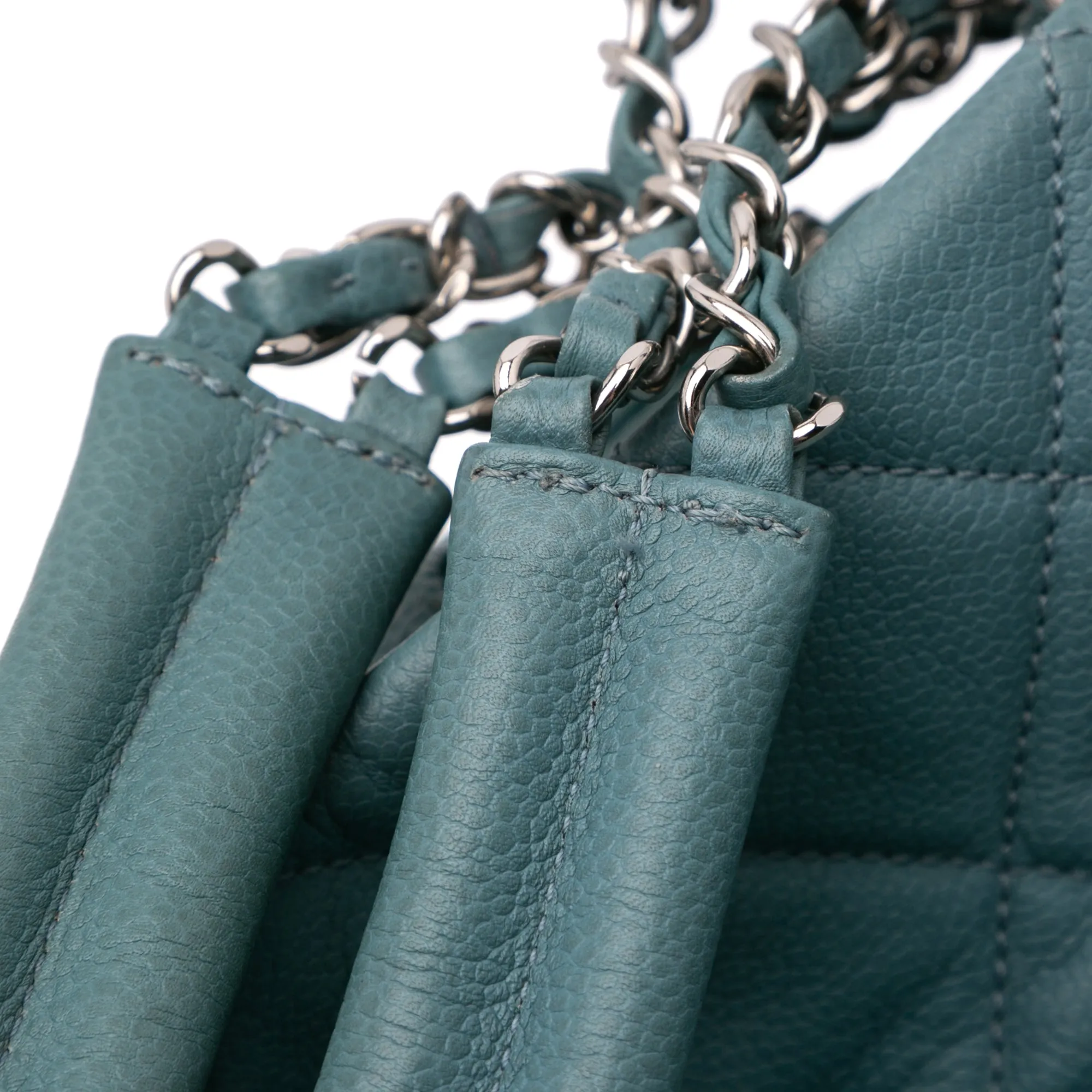 Quilted Caviar Expandable Zip Tote